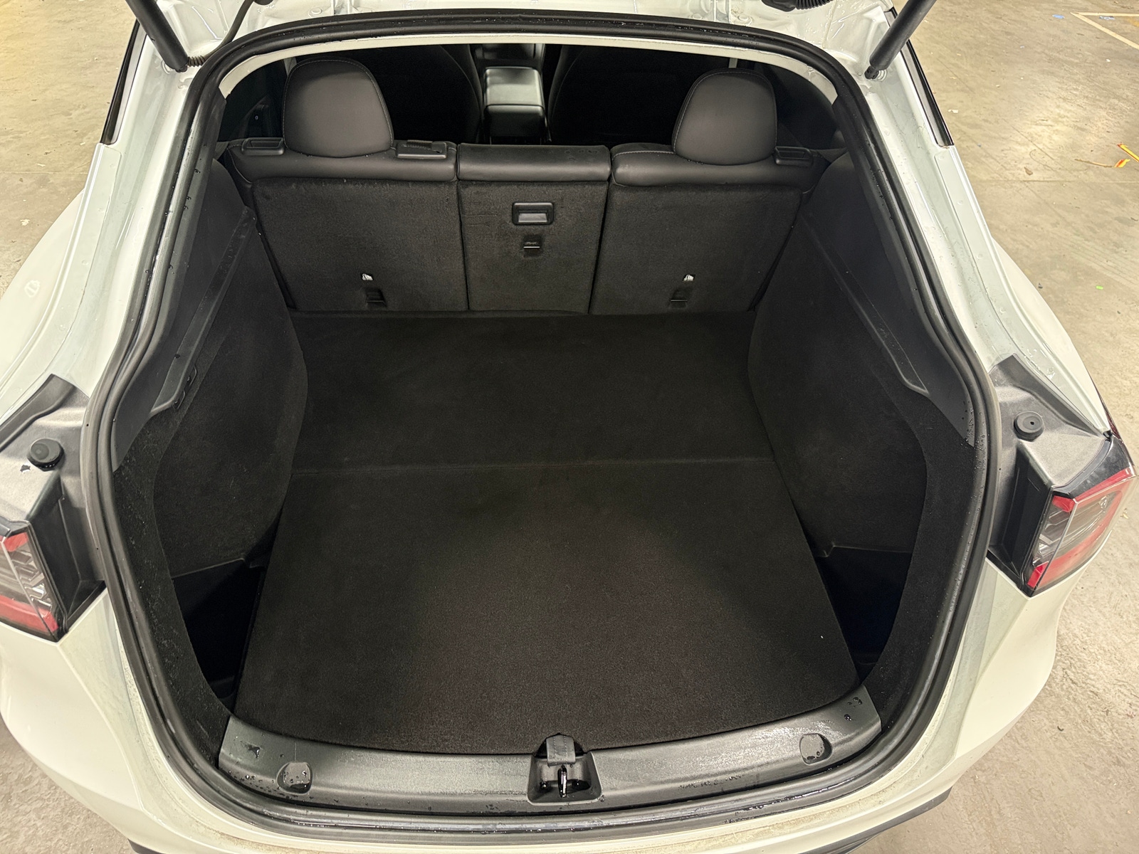 Thumbnail: 2023 Tesla Model Y - 6