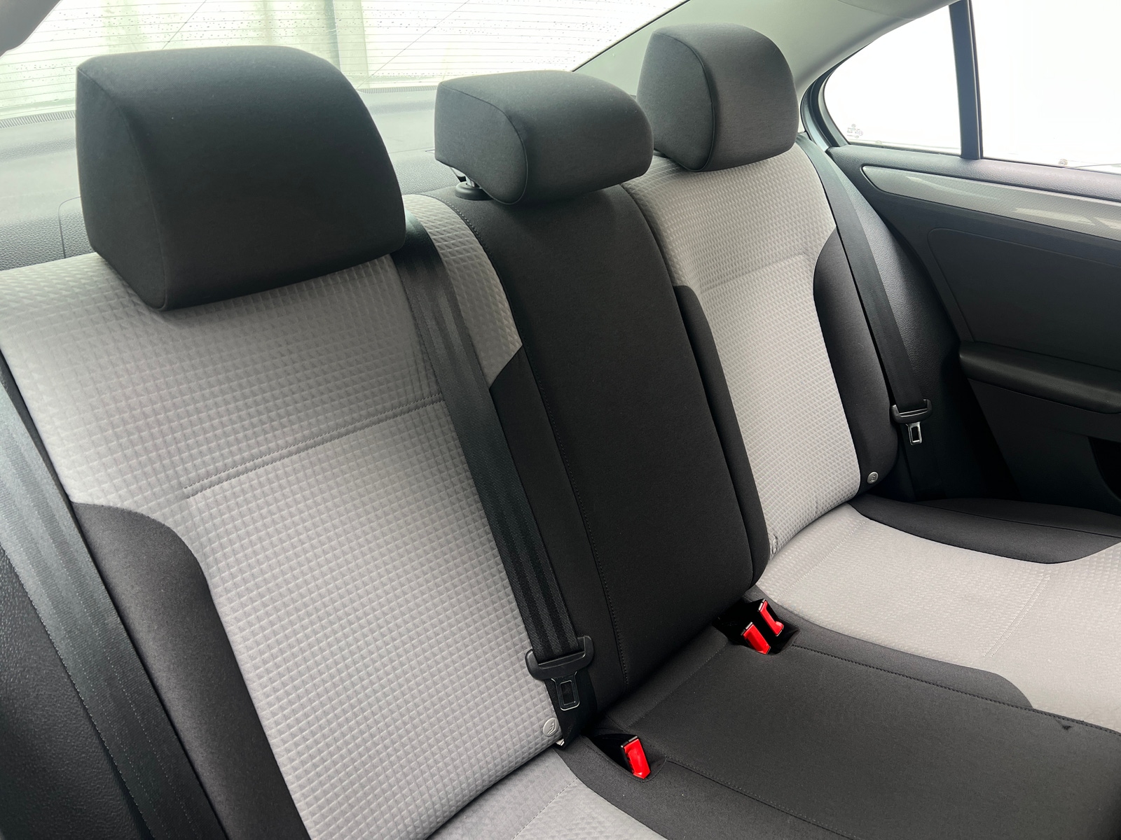 Thumbnail: 2017 Volkswagen Jetta - 6