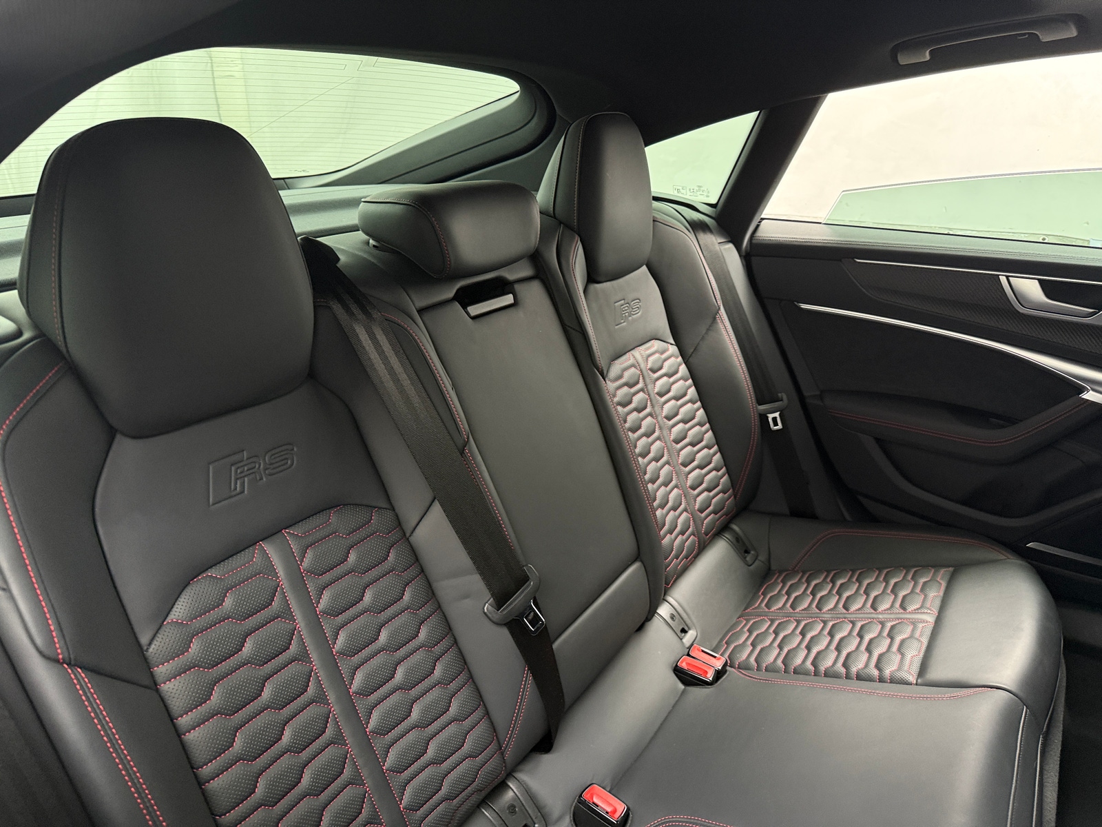 Thumbnail: 2022 Audi RS 7 - 5