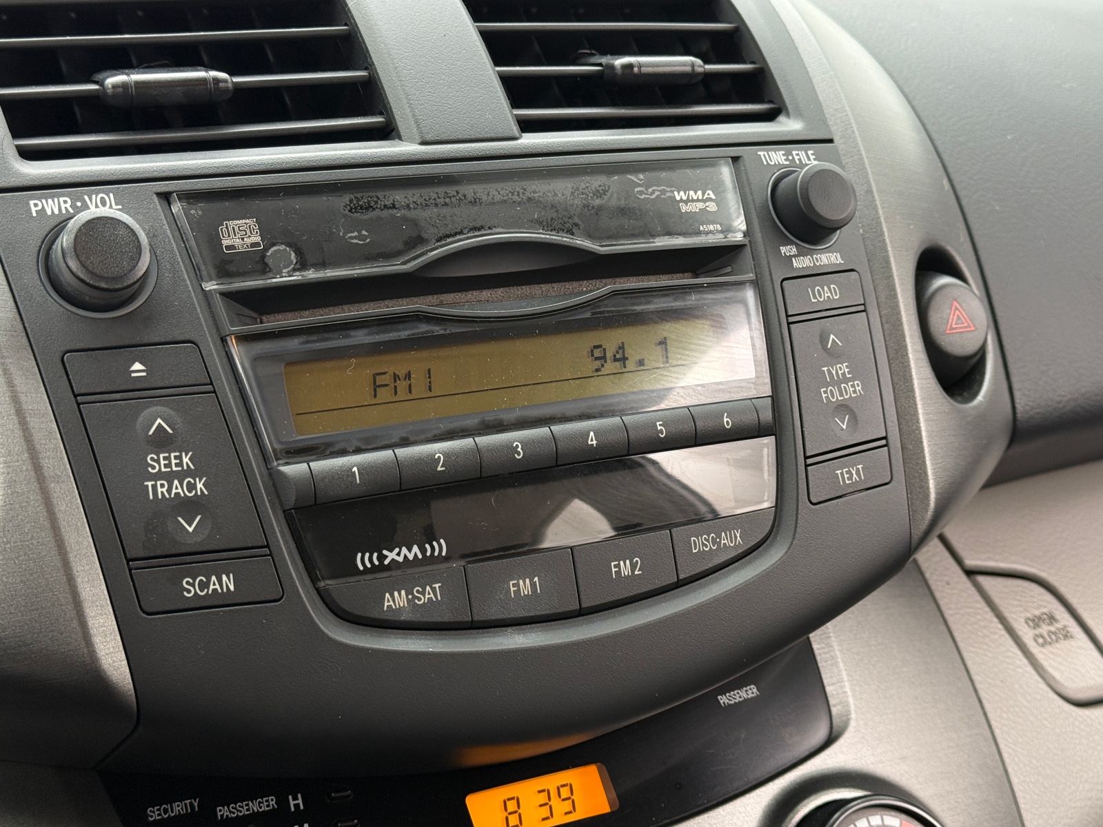 Thumbnail: 2011 Toyota RAV4 - 4