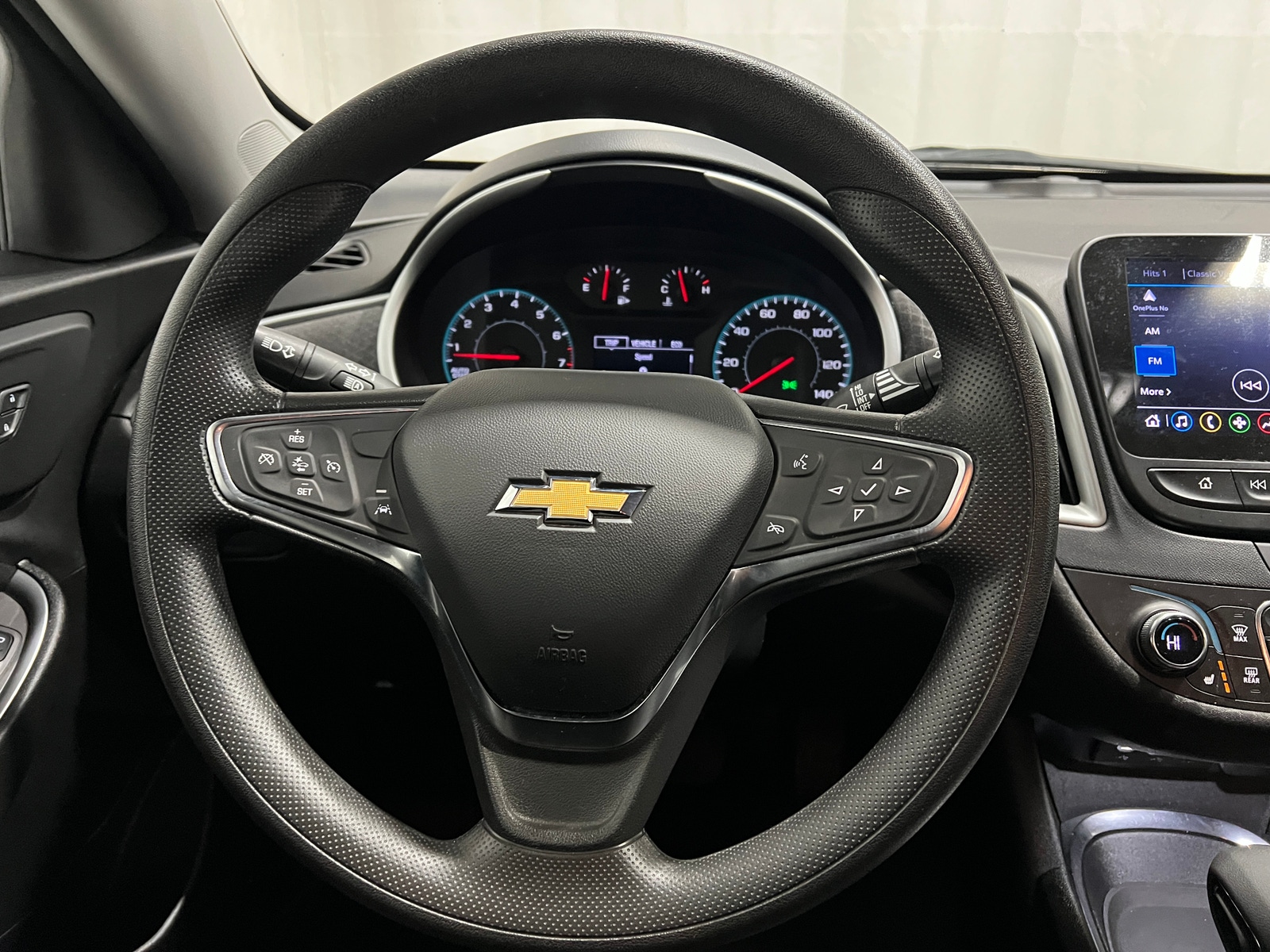 Thumbnail: 2024 Chevrolet Malibu - 5