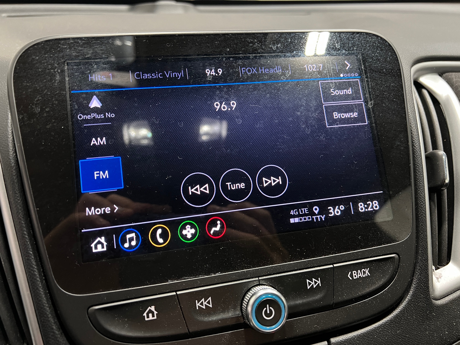 Thumbnail: 2024 Chevrolet Malibu - 4