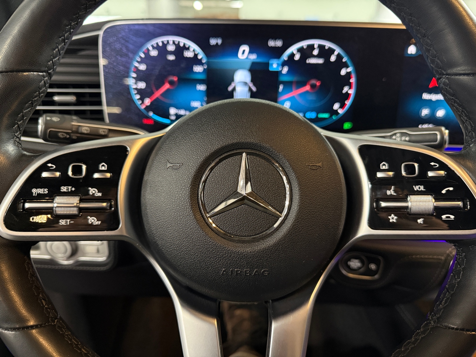 Thumbnail: 2020 Mercedes-Benz GLE - 4