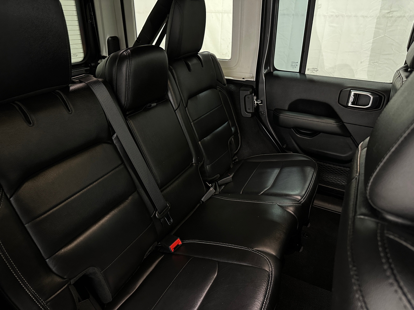 Thumbnail: 2019 Jeep Wrangler - 5