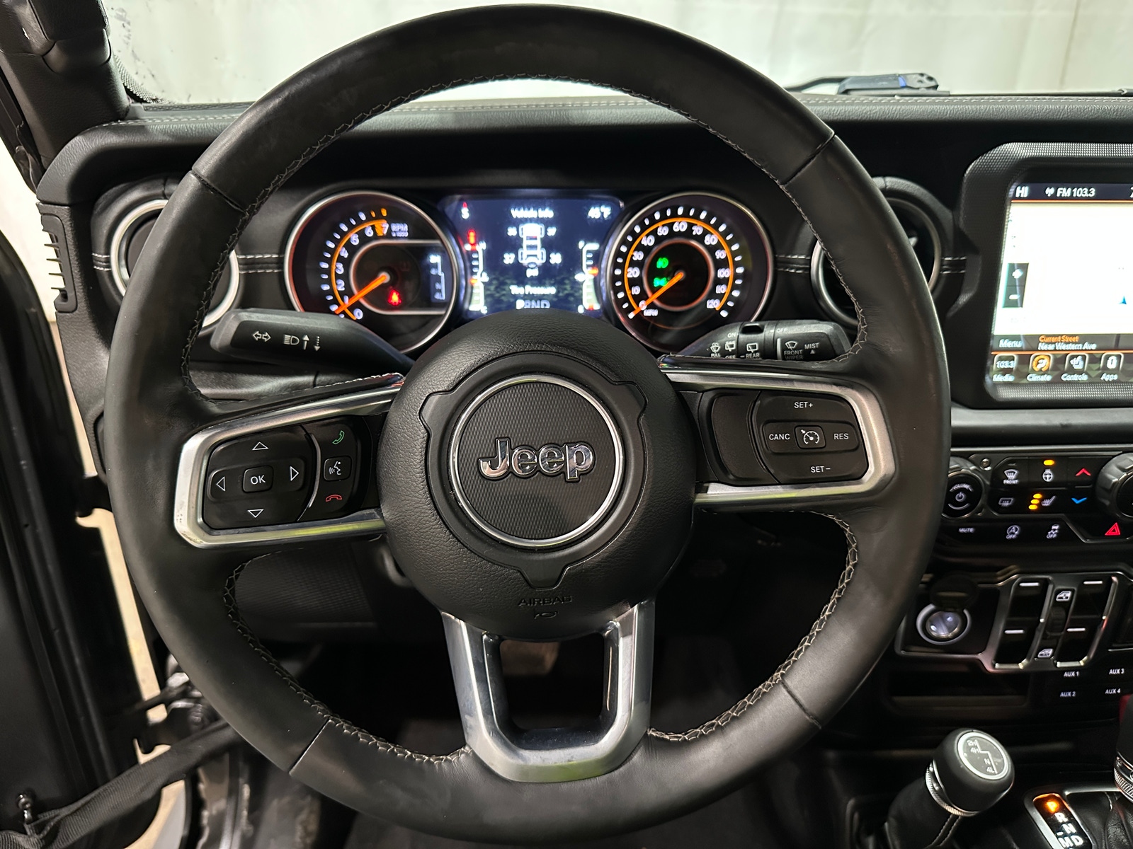 Thumbnail: 2019 Jeep Wrangler - 4