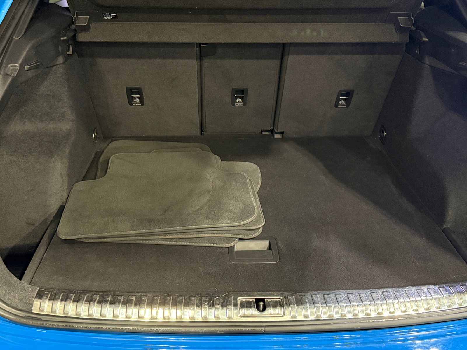 Thumbnail: 2023 Audi Q3 - 6