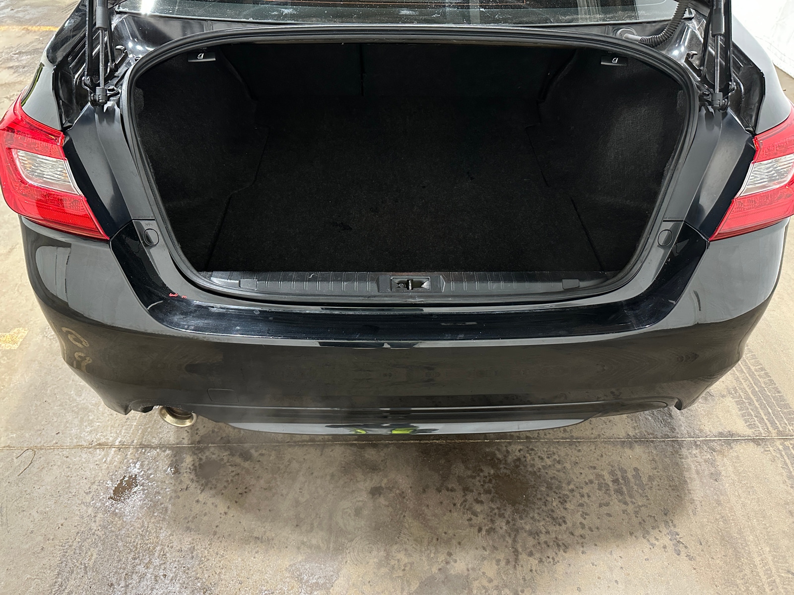 Thumbnail: 2016 Subaru Legacy - 6