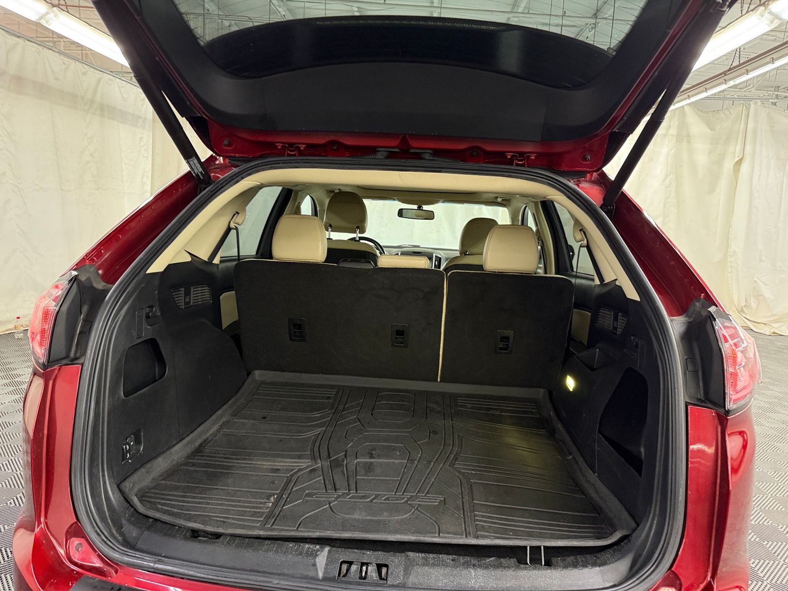 Thumbnail: 2015 Ford Edge - 6