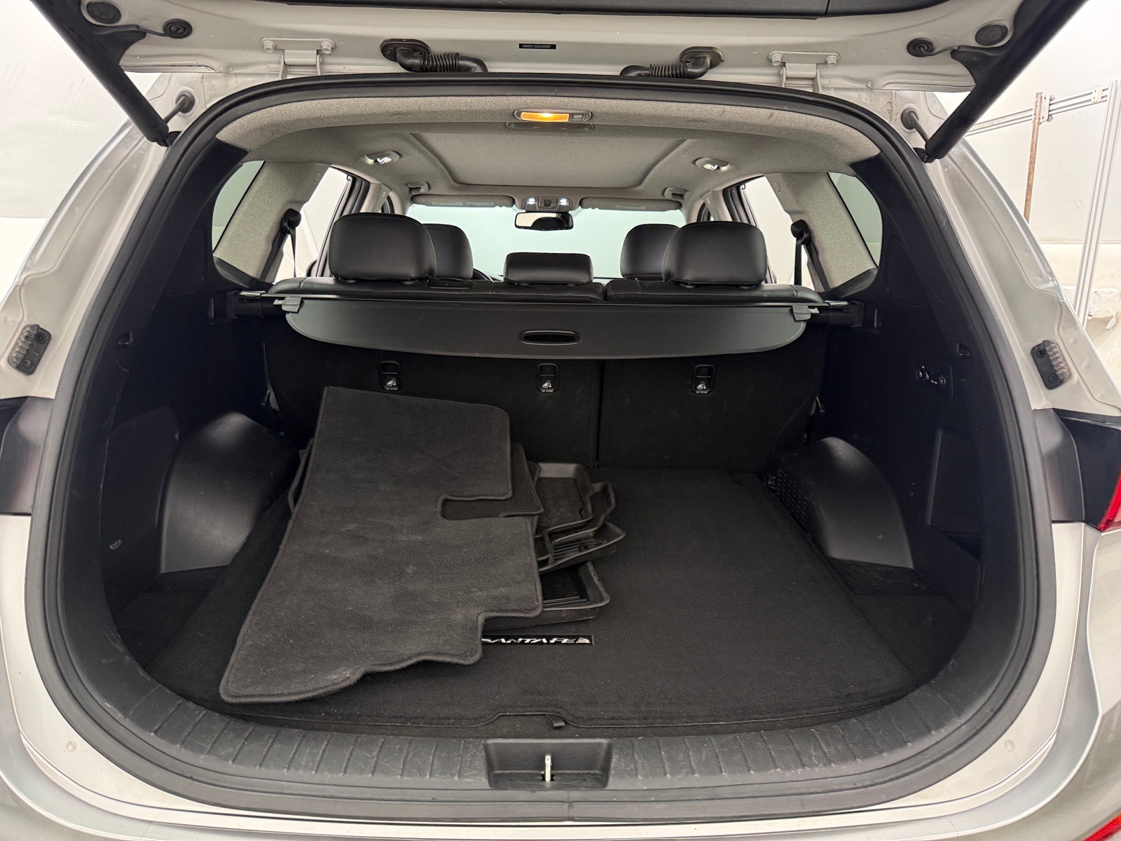 Thumbnail: 2020 Hyundai Santa Fe - 6