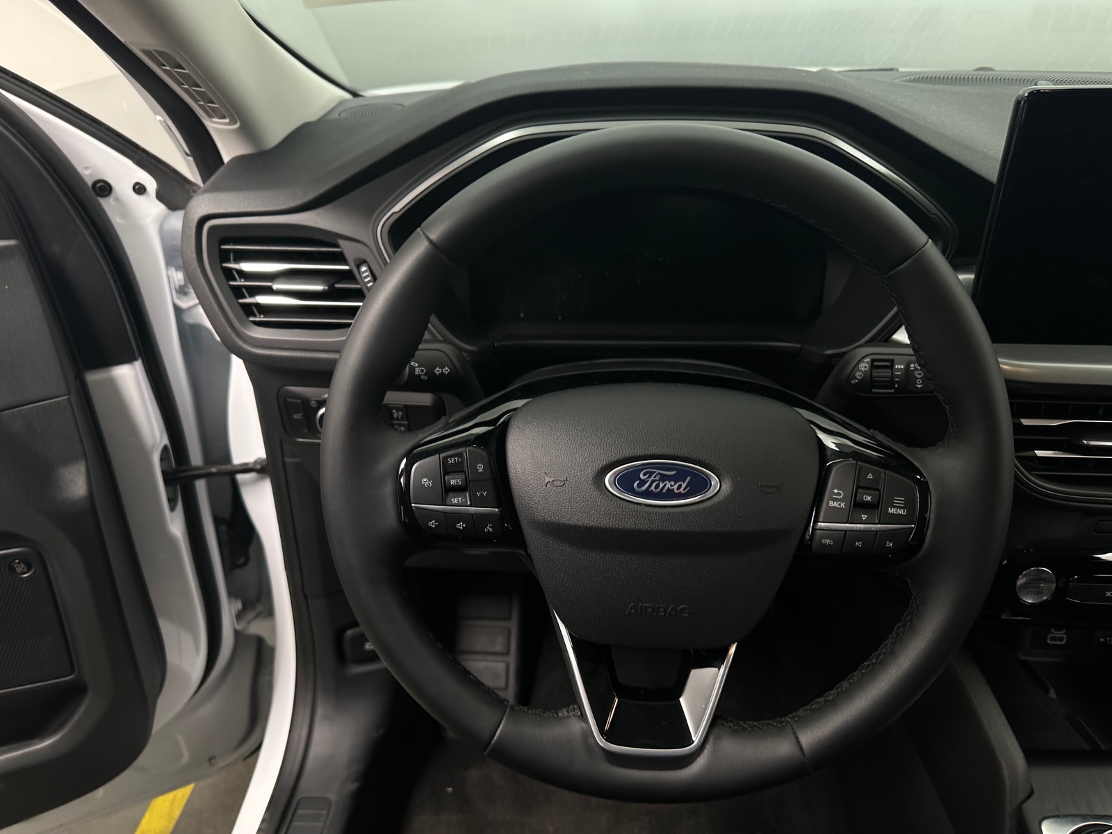 Thumbnail: 2024 Ford Escape - 5