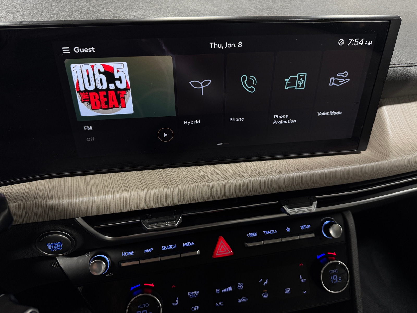 Thumbnail: 2024 Hyundai Sonata - 4