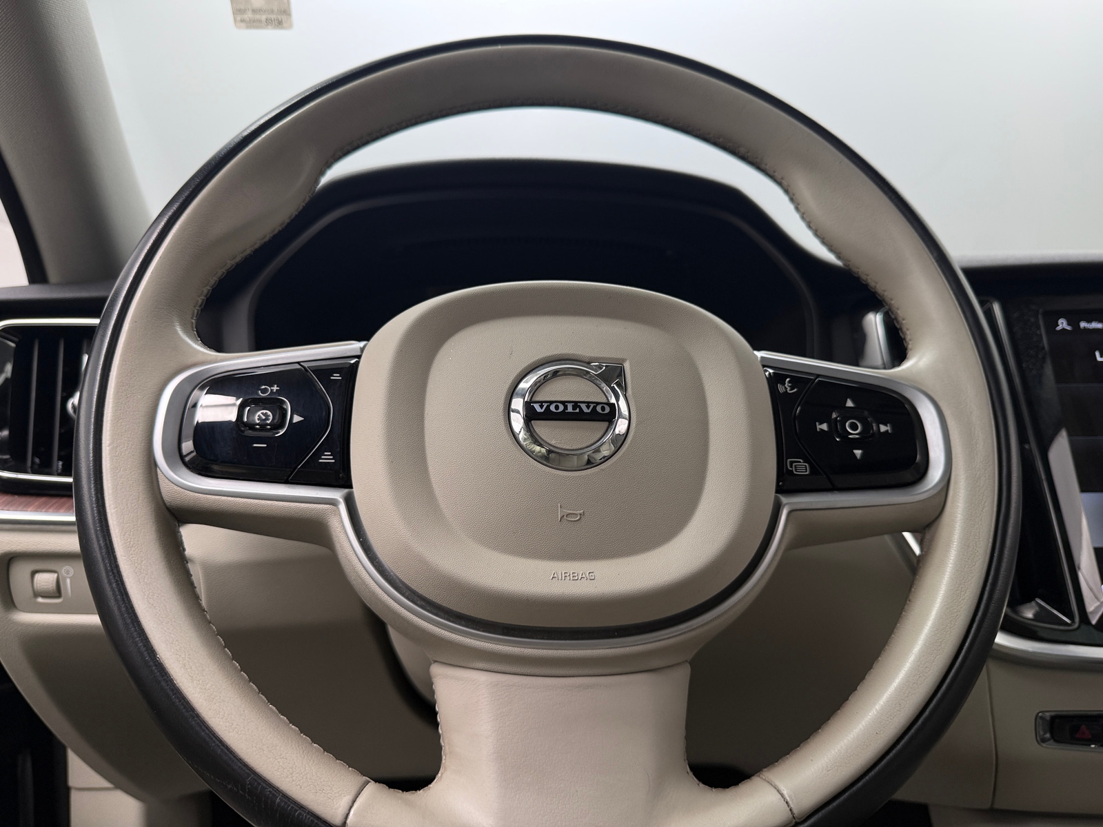 Thumbnail: 2021 Volvo S60 - 4