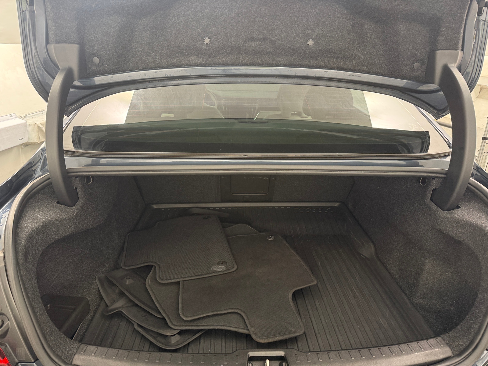 Thumbnail: 2021 Volvo S60 - 6