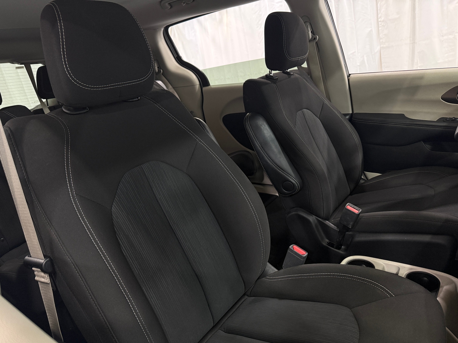 Thumbnail: 2024 Chrysler Voyager - 2