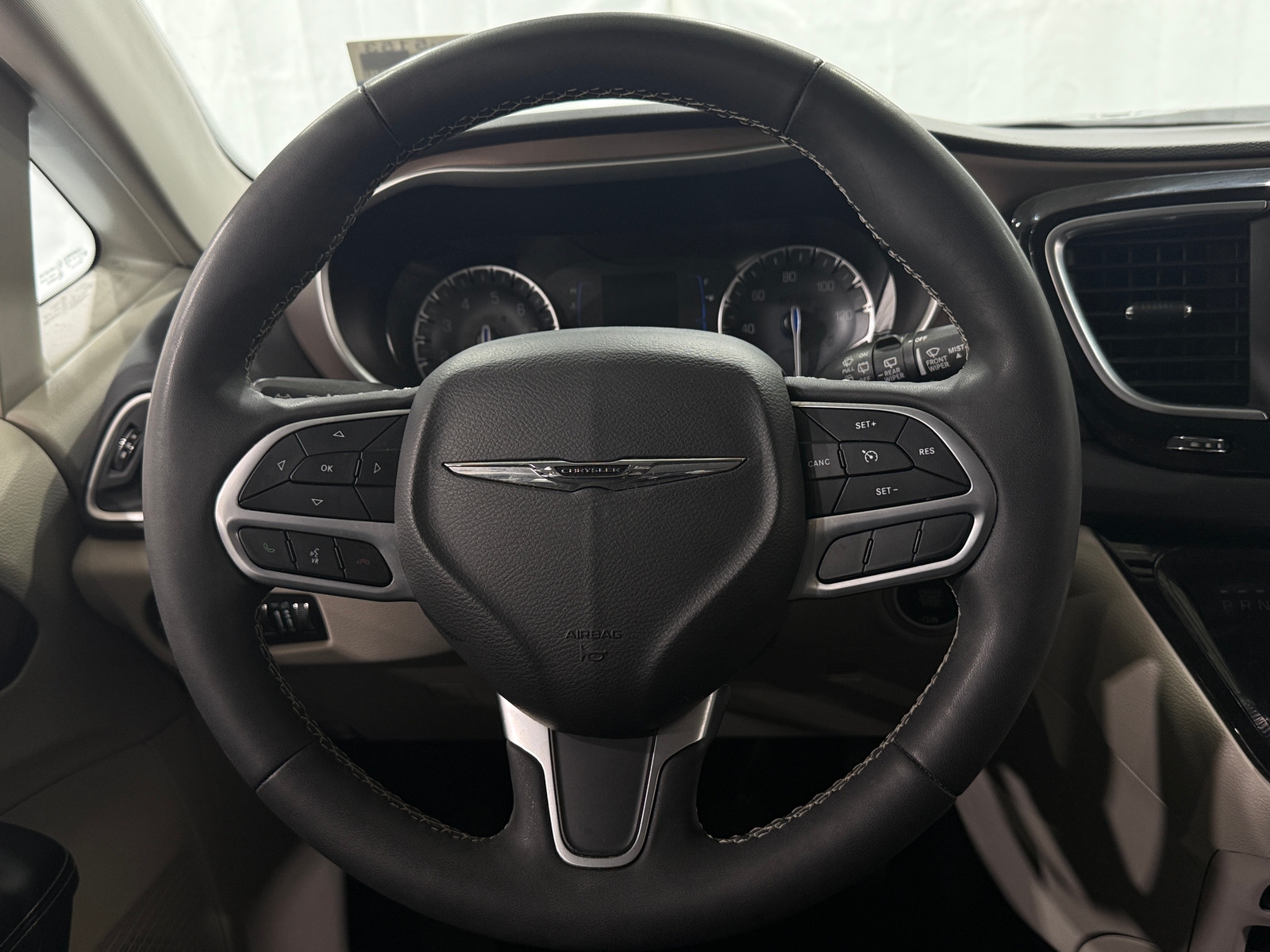 Thumbnail: 2024 Chrysler Voyager - 5