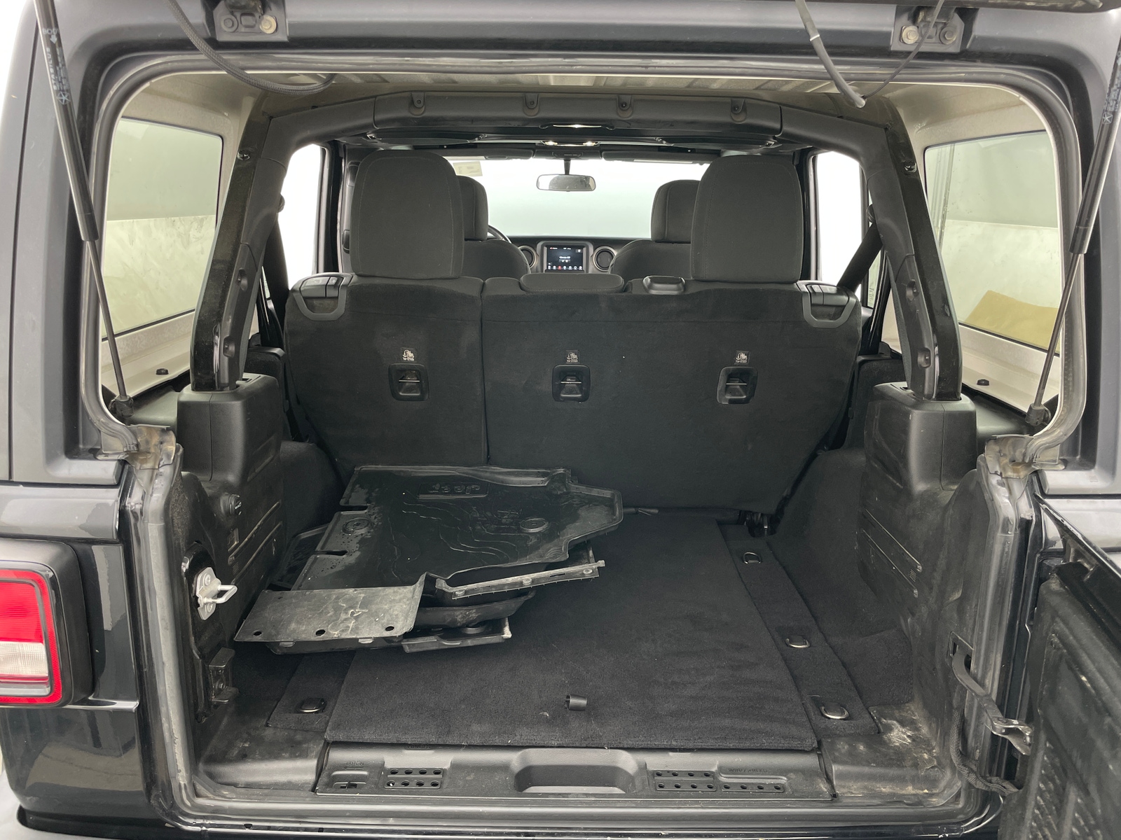 Thumbnail: 2020 Jeep Wrangler - 7