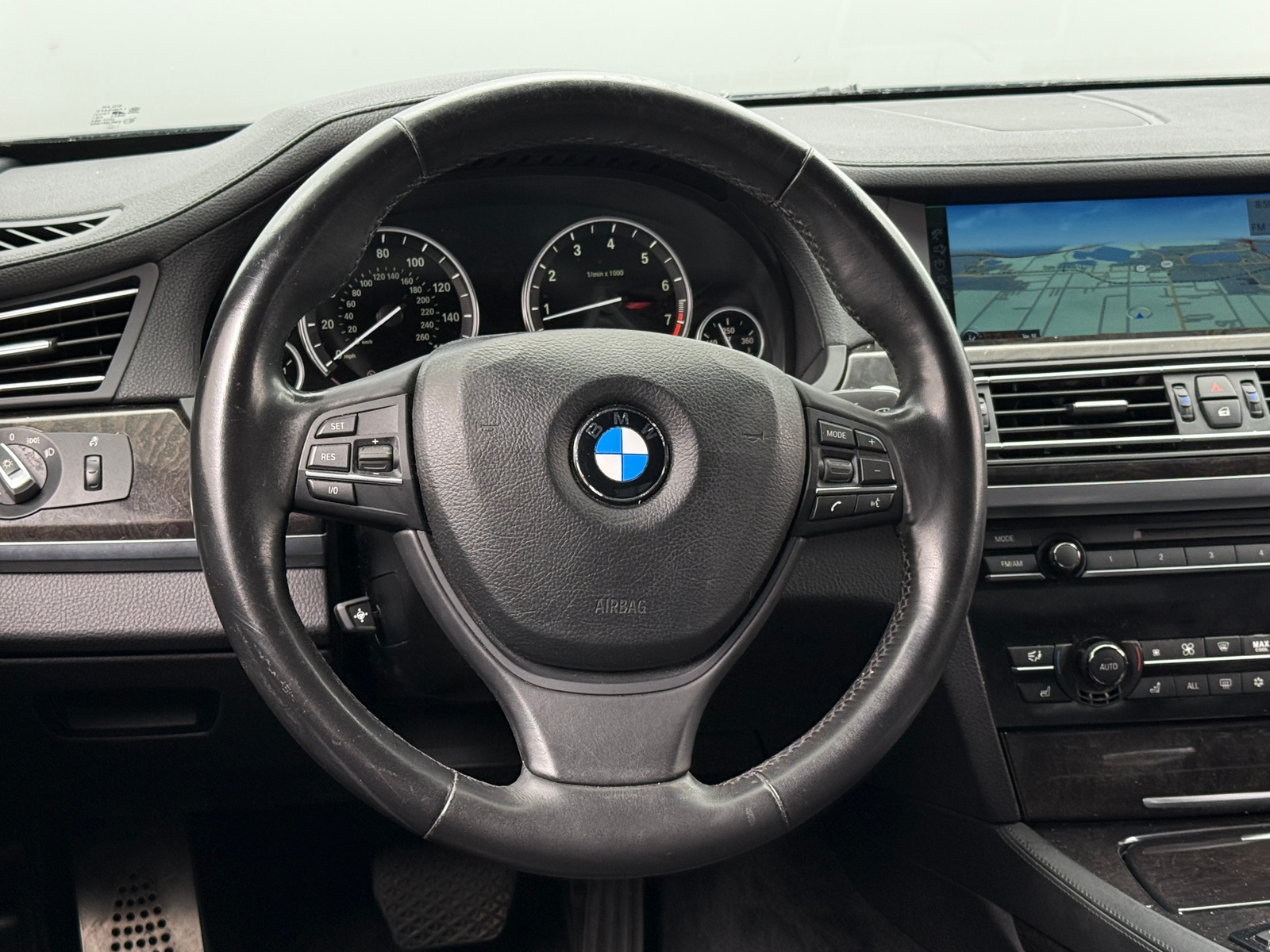 Thumbnail: 2011 BMW 7 Series - 5