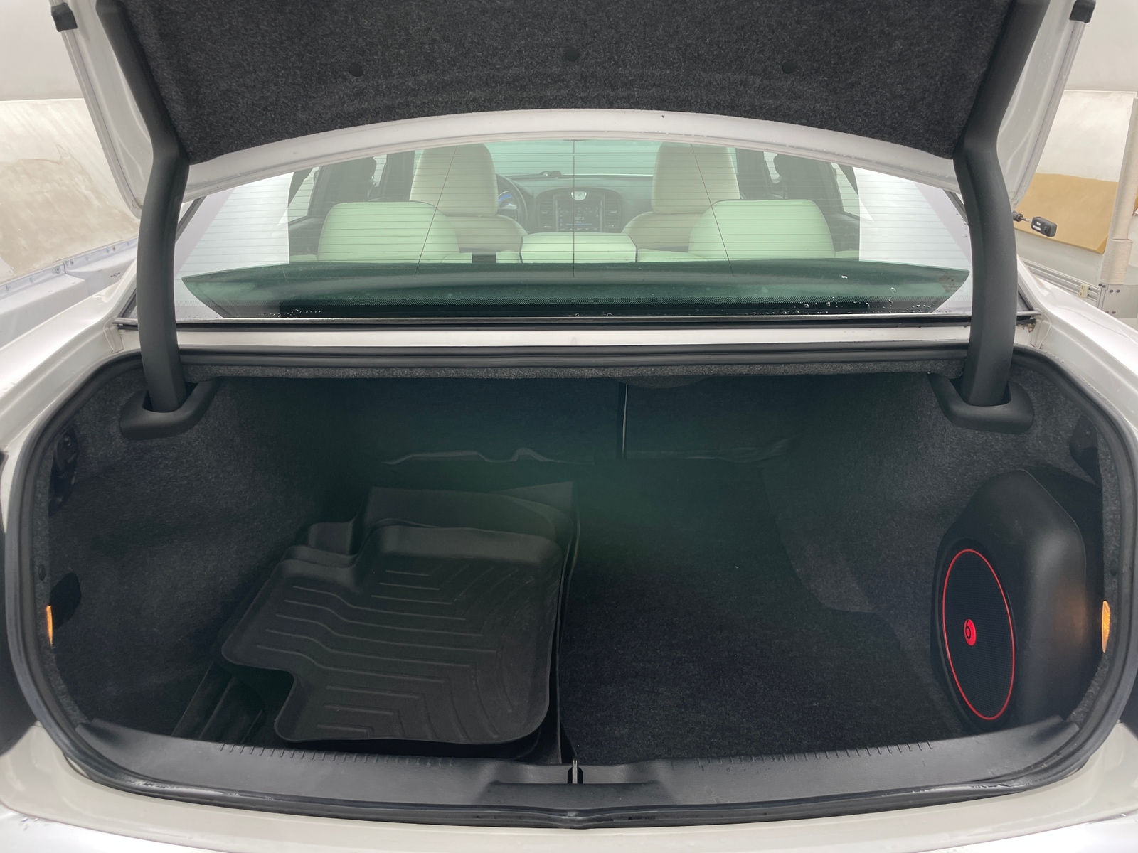 Thumbnail: 2013 Chrysler 300 - 7