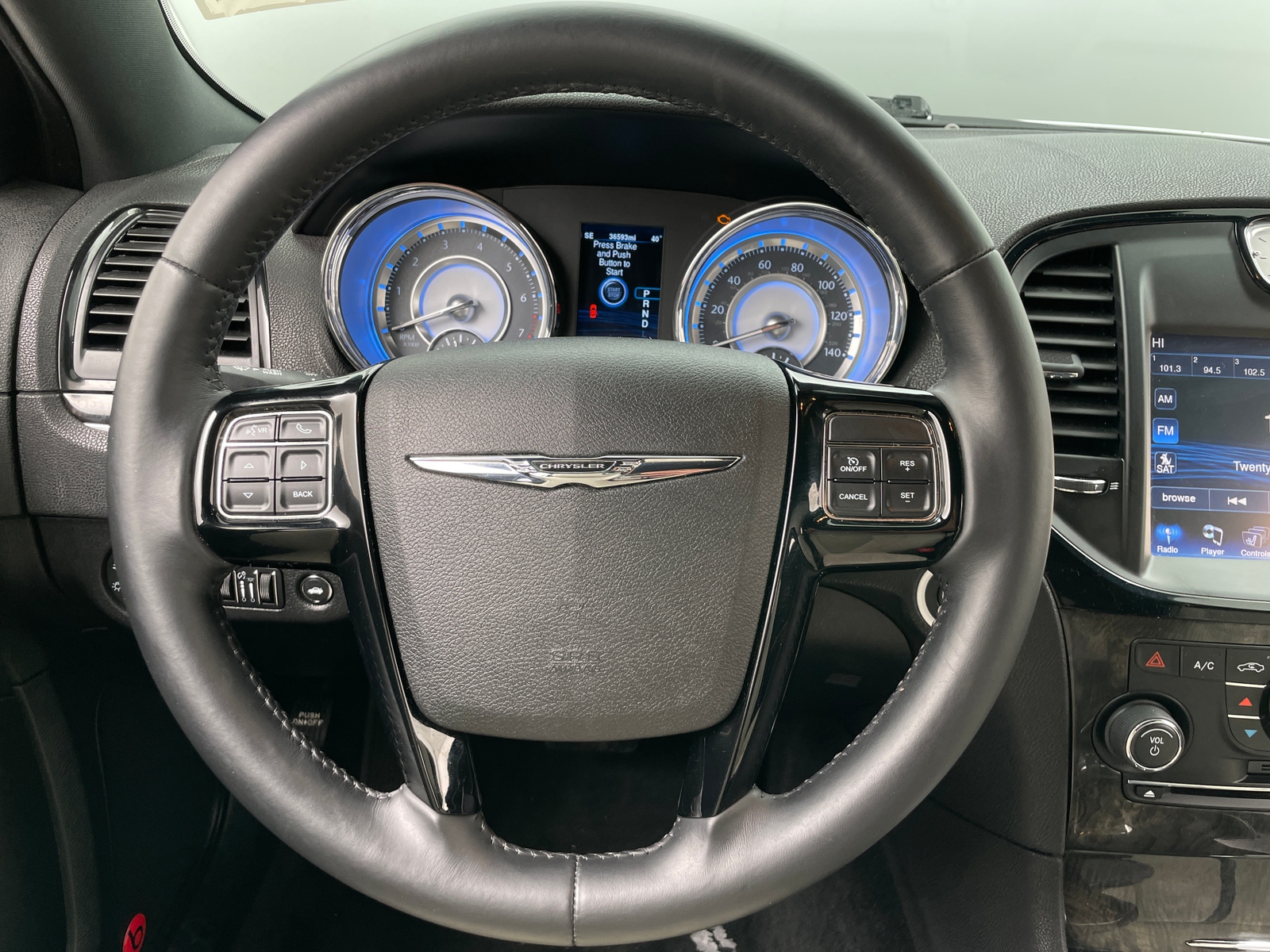 Thumbnail: 2013 Chrysler 300 - 5