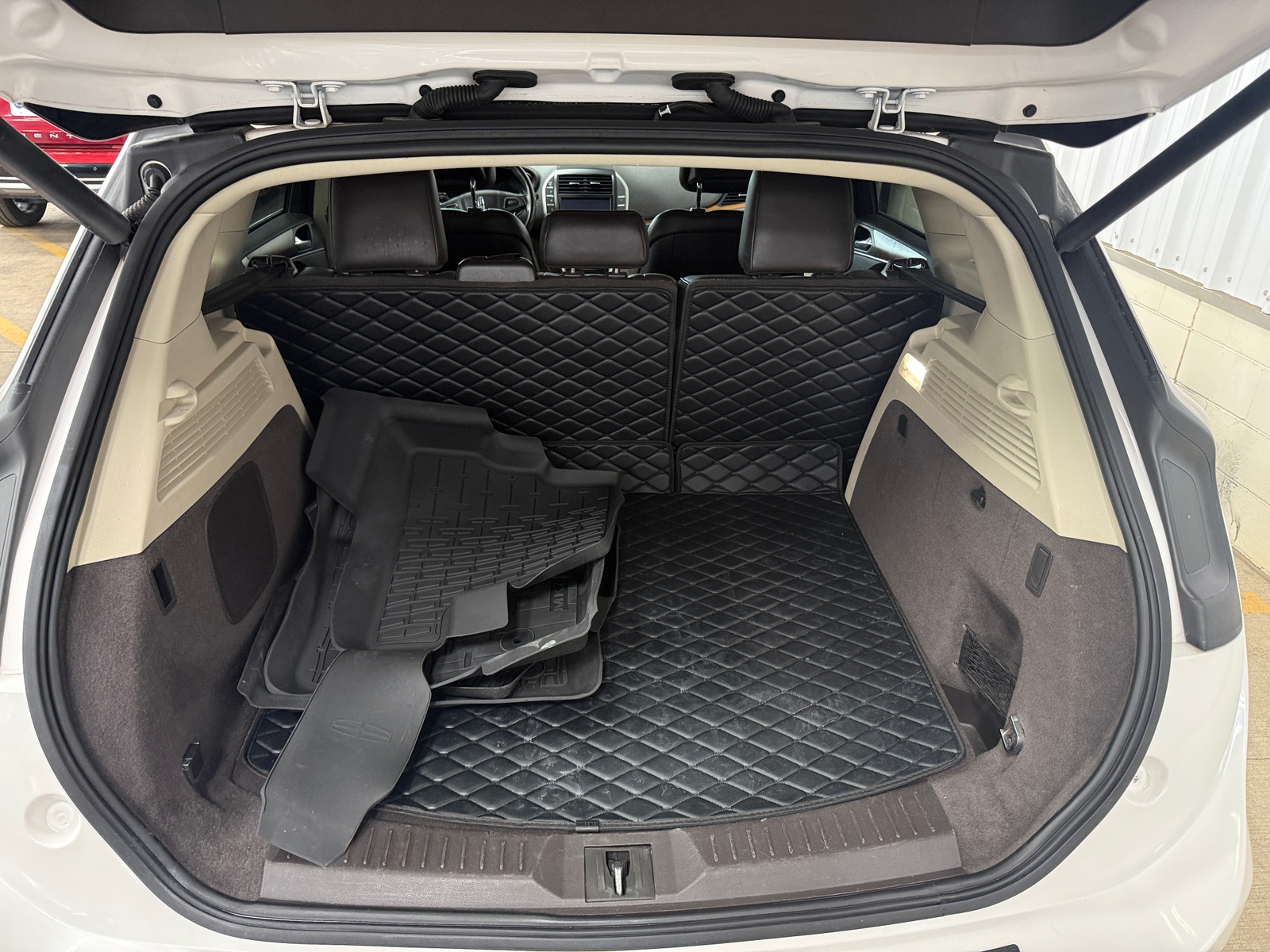 Thumbnail: 2019 Lincoln MKC - 6