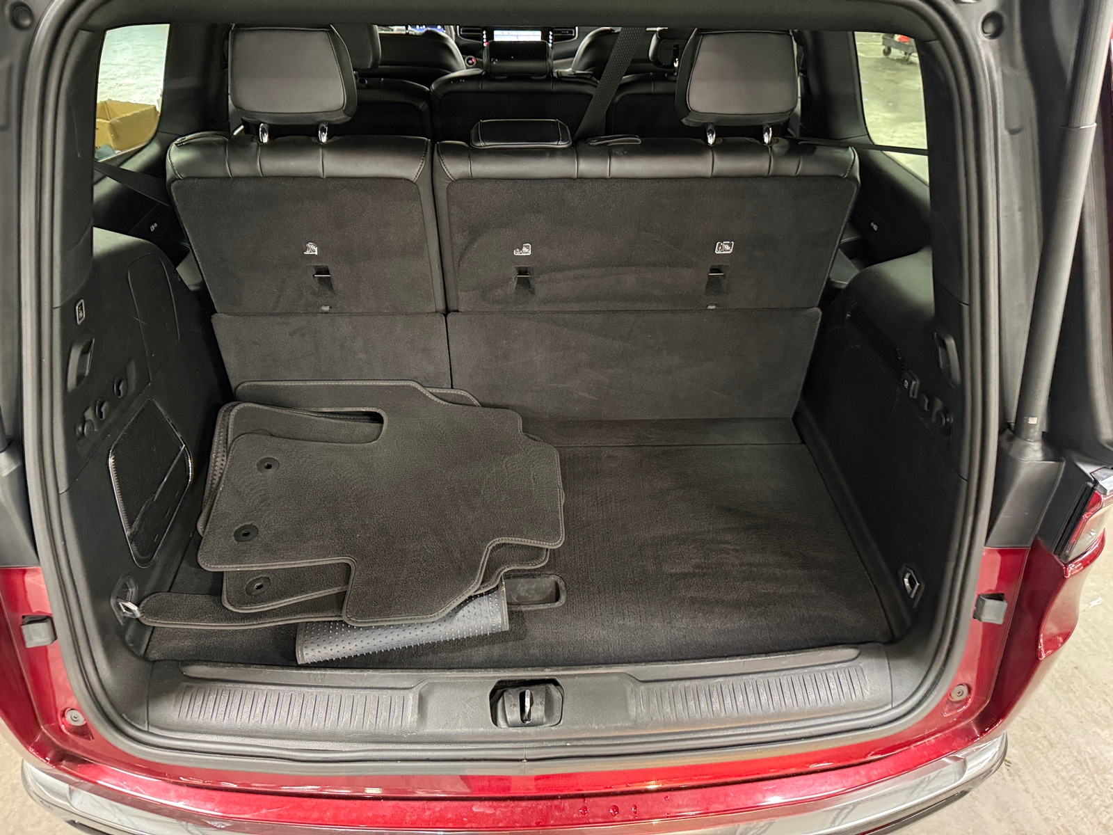 Thumbnail: 2024 Jeep Wagoneer - 6