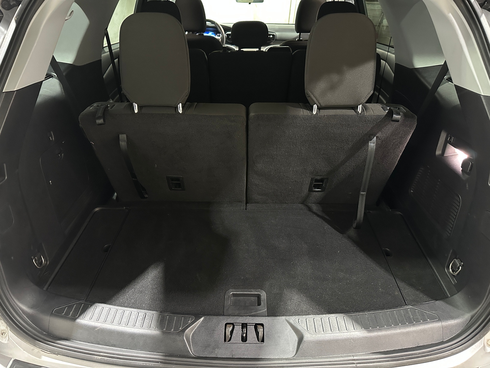 Thumbnail: 2022 Ford Explorer - 7