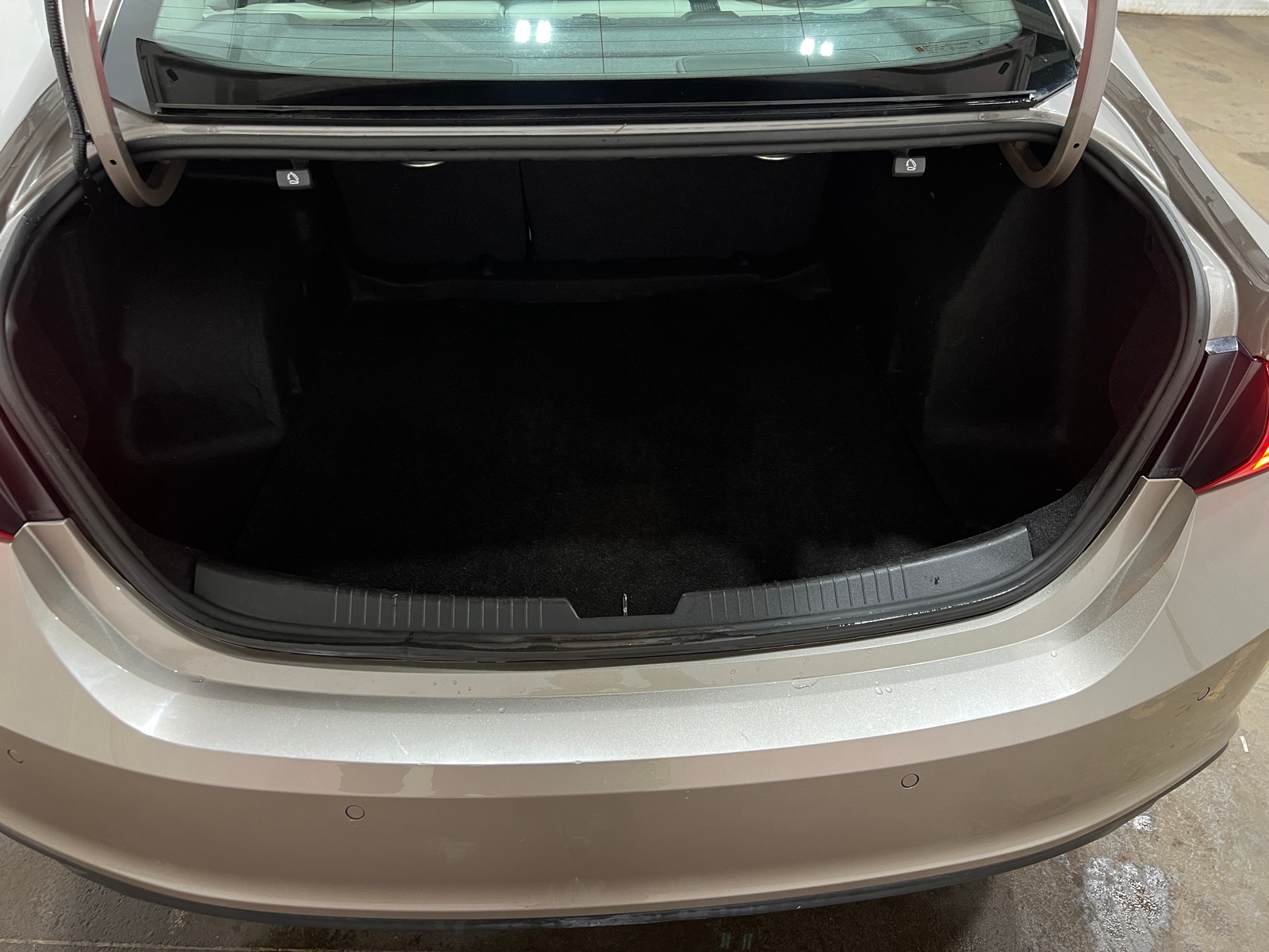 Thumbnail: 2024 Chevrolet Malibu - 6