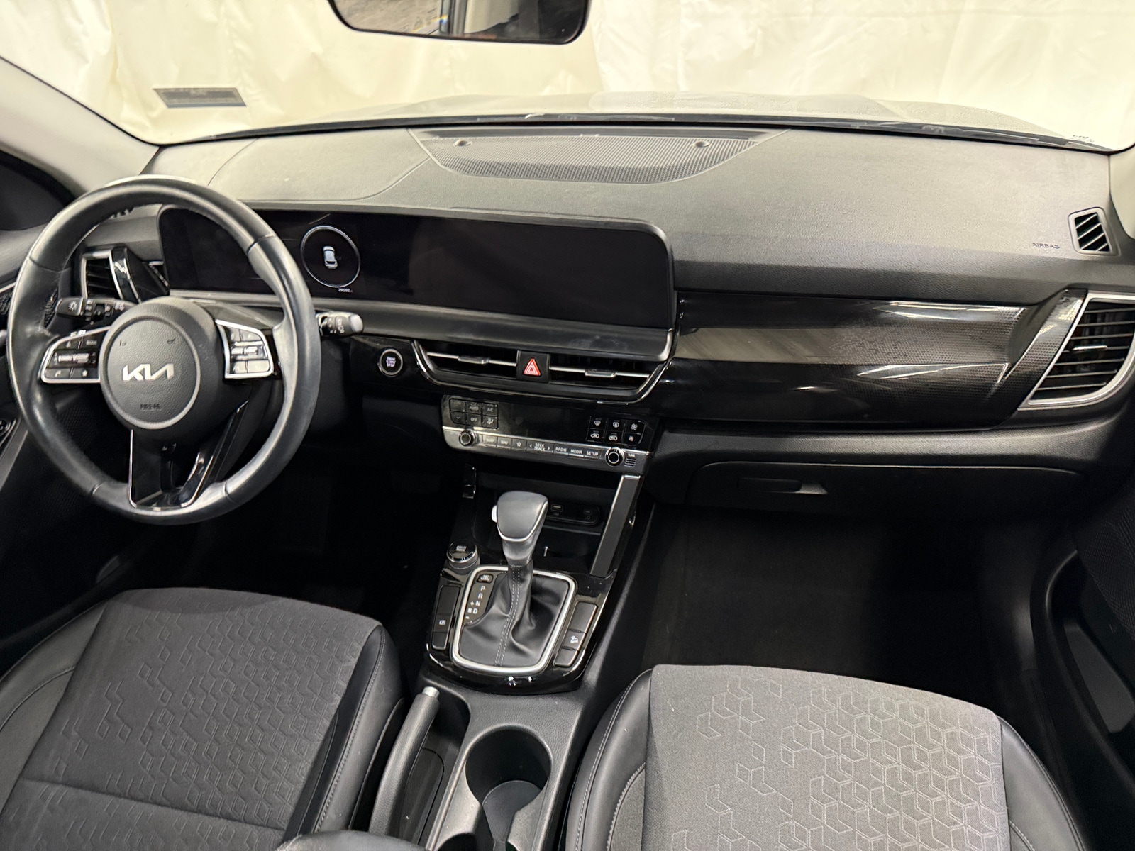 Thumbnail: 2024 Kia Seltos - 2