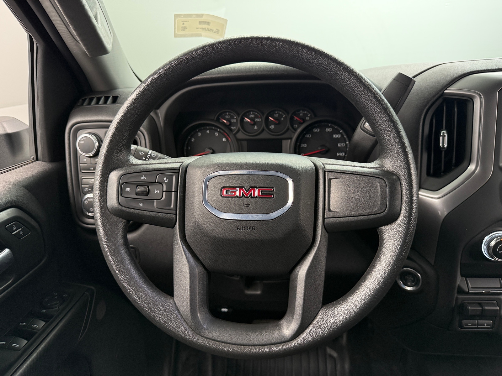 Thumbnail: 2024 GMC Sierra 2500 - 5