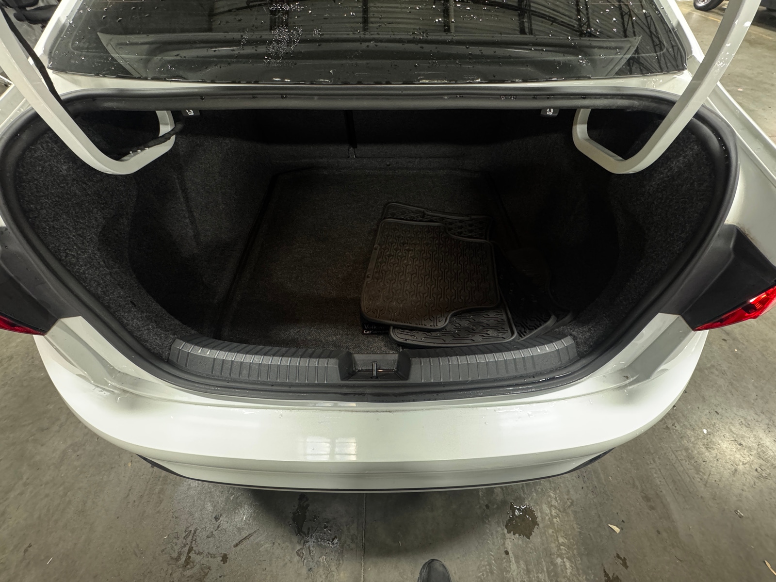 Thumbnail: 2023 Volkswagen Jetta - 7