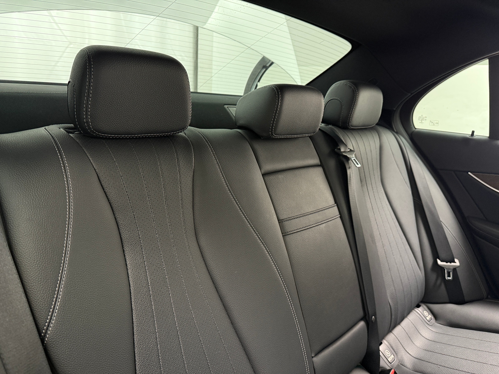 Thumbnail: 2020 Mercedes-Benz E-Class - 5