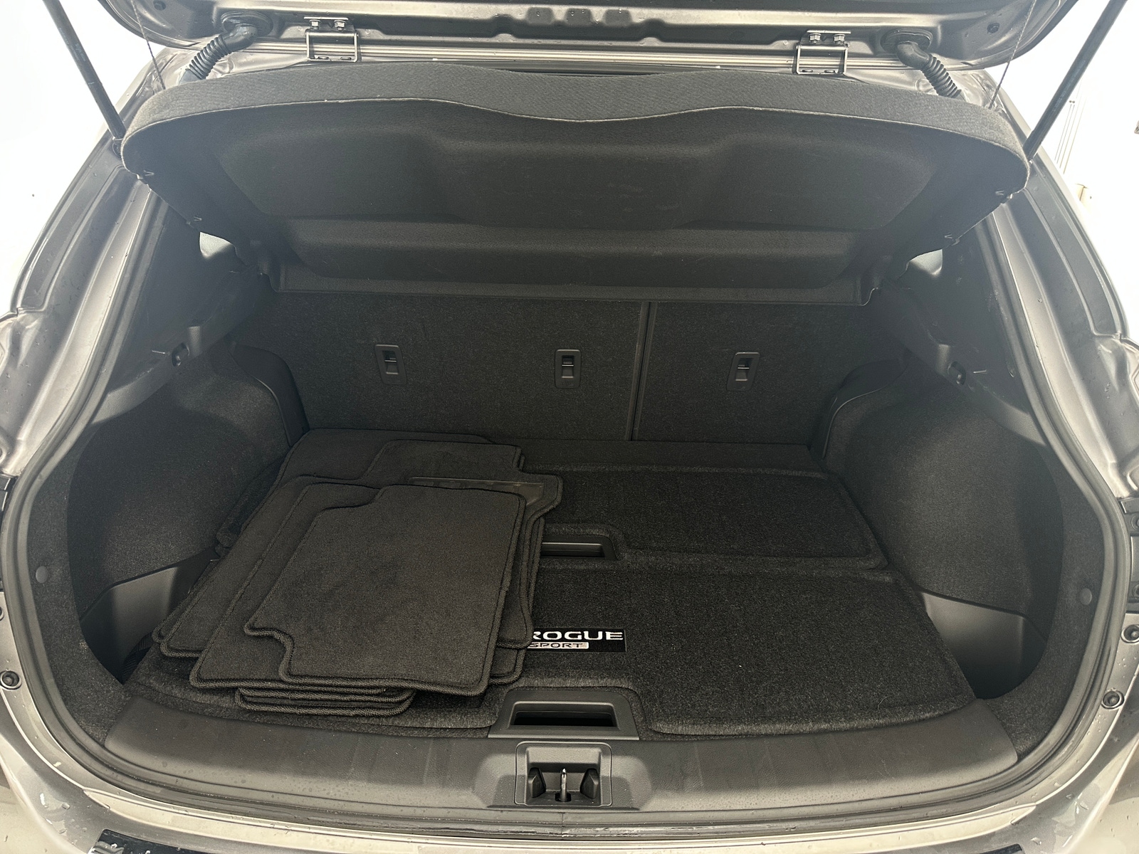 Thumbnail: 2022 Nissan Rogue Sport - 7