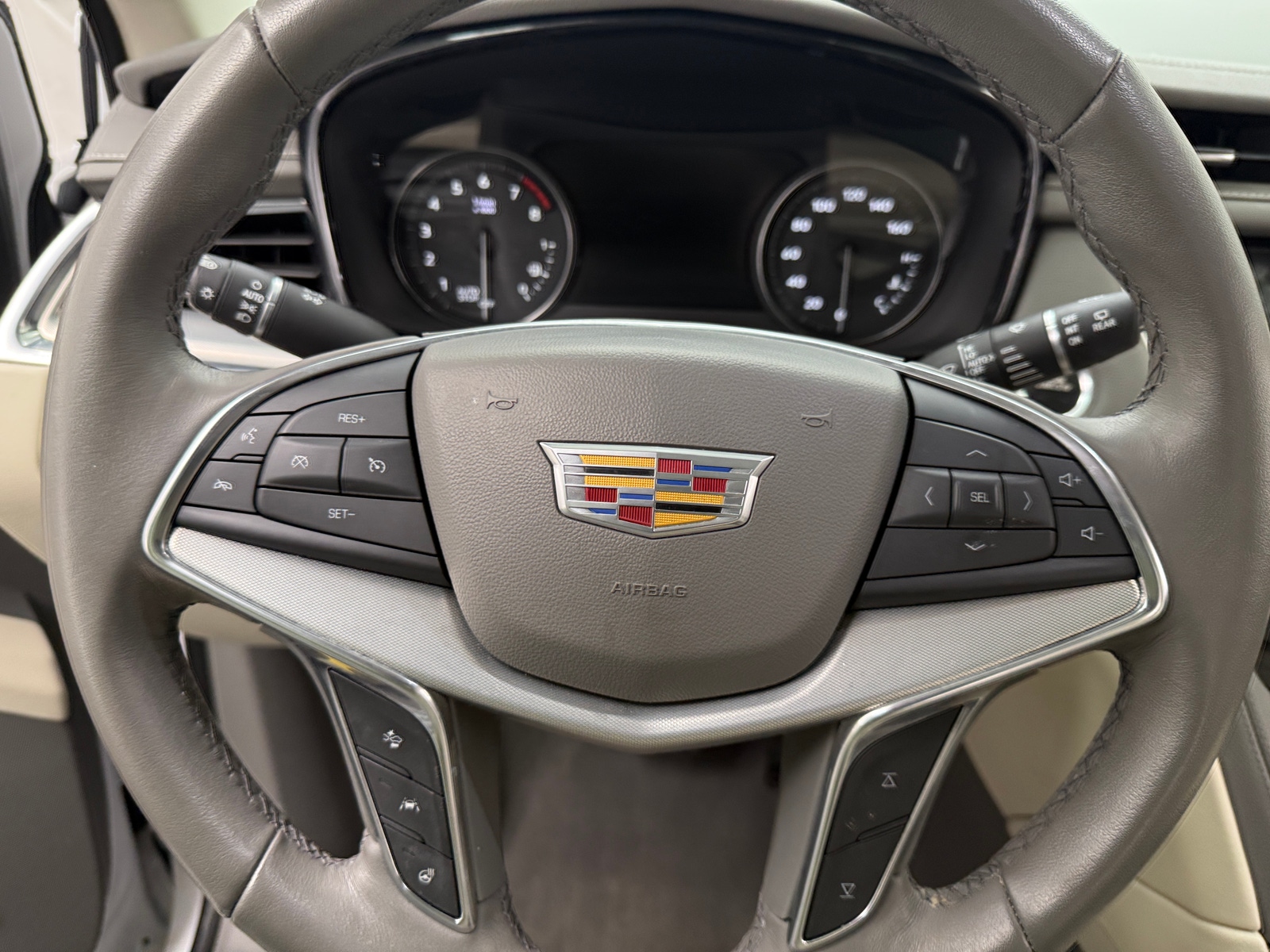 Thumbnail: 2020 Cadillac XT5 - 4