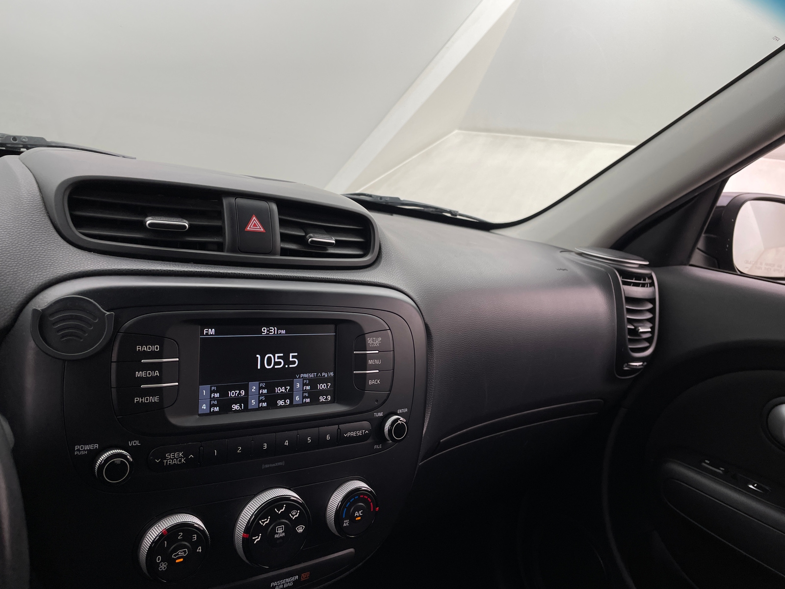 Thumbnail: 2017 Kia Soul - 4