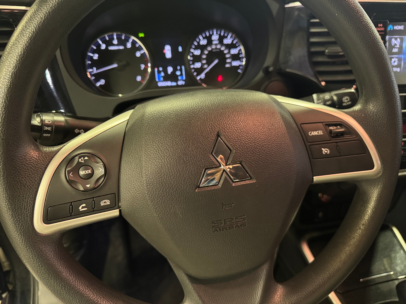 Thumbnail: 2019 Mitsubishi Outlander - 5