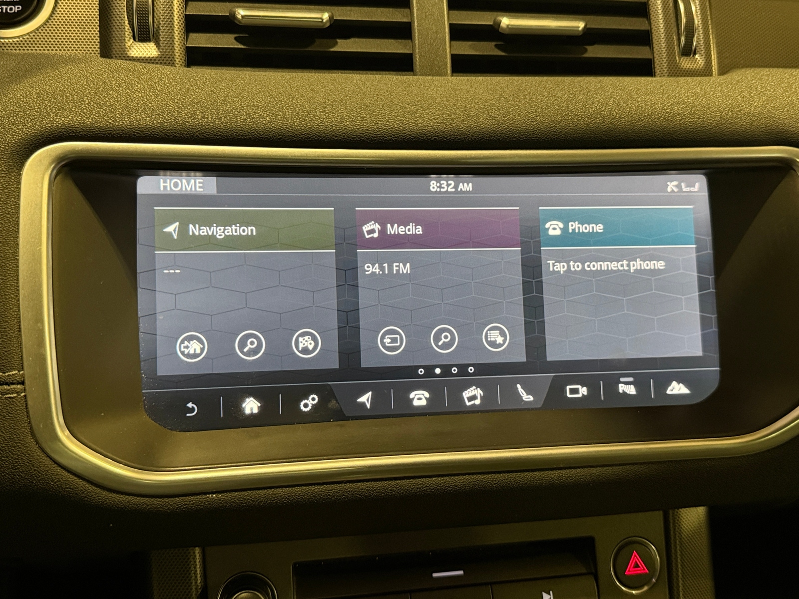 Thumbnail: 2018 Land Rover Range Rover Evoque - 3