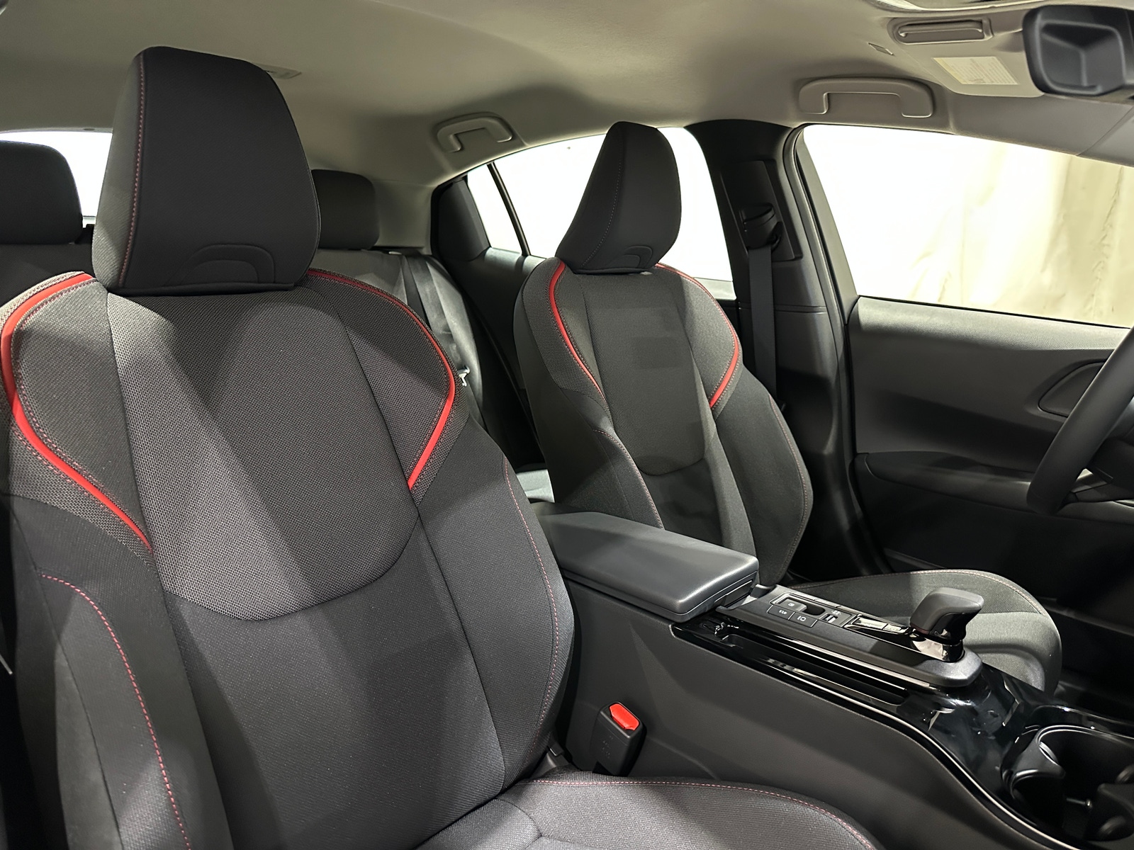 Thumbnail: 2025 Toyota Prius - 2