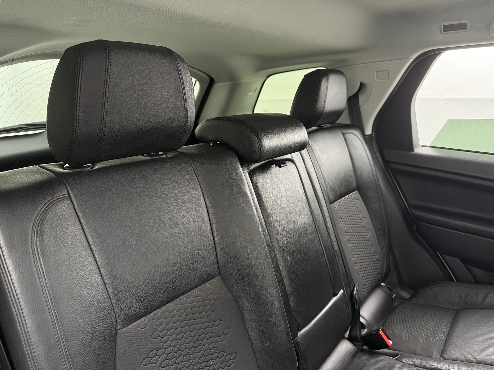 Thumbnail: 2019 Land Rover Discovery Sport - 5