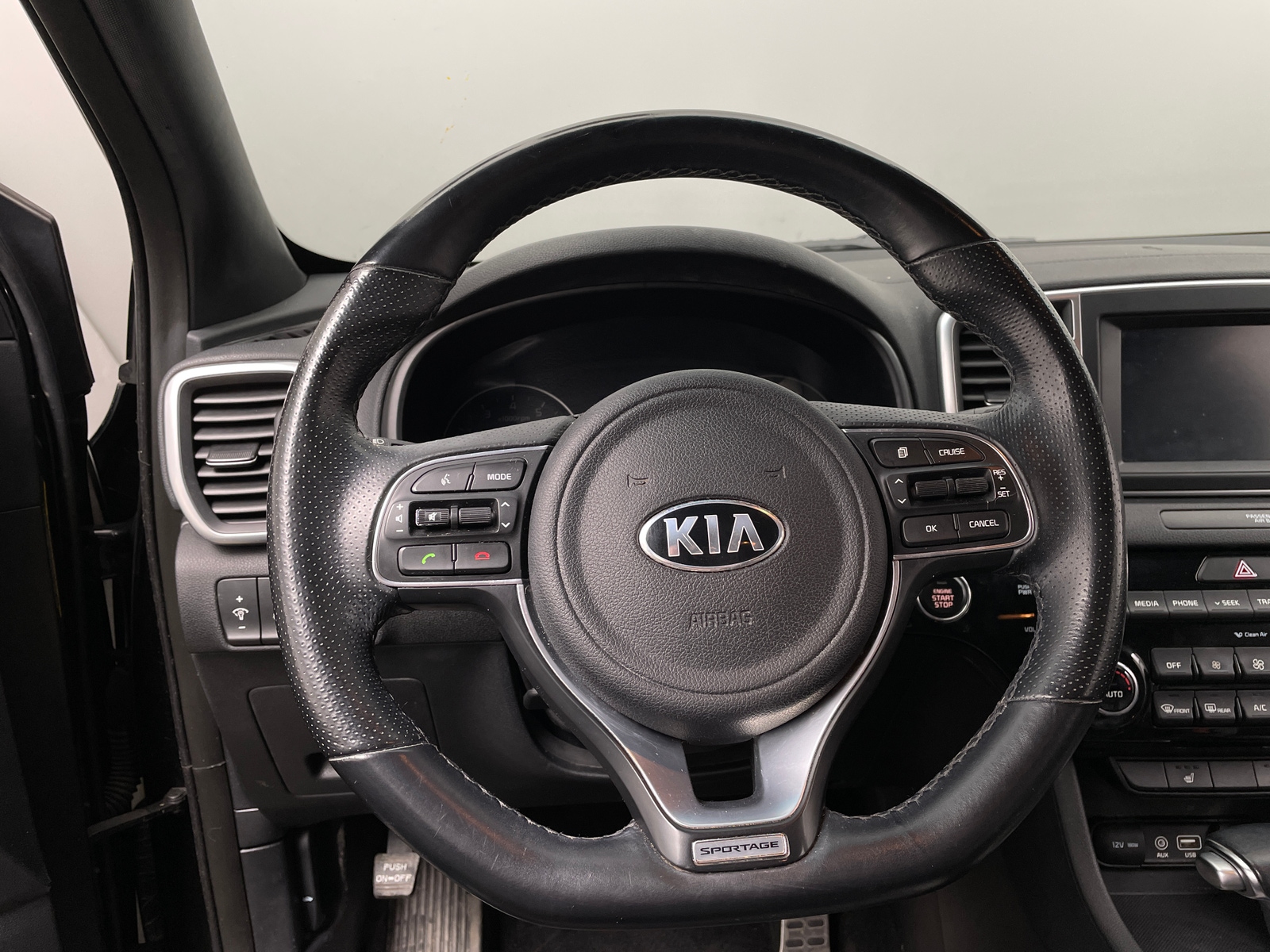 Thumbnail: 2019 Kia Sportage - 4