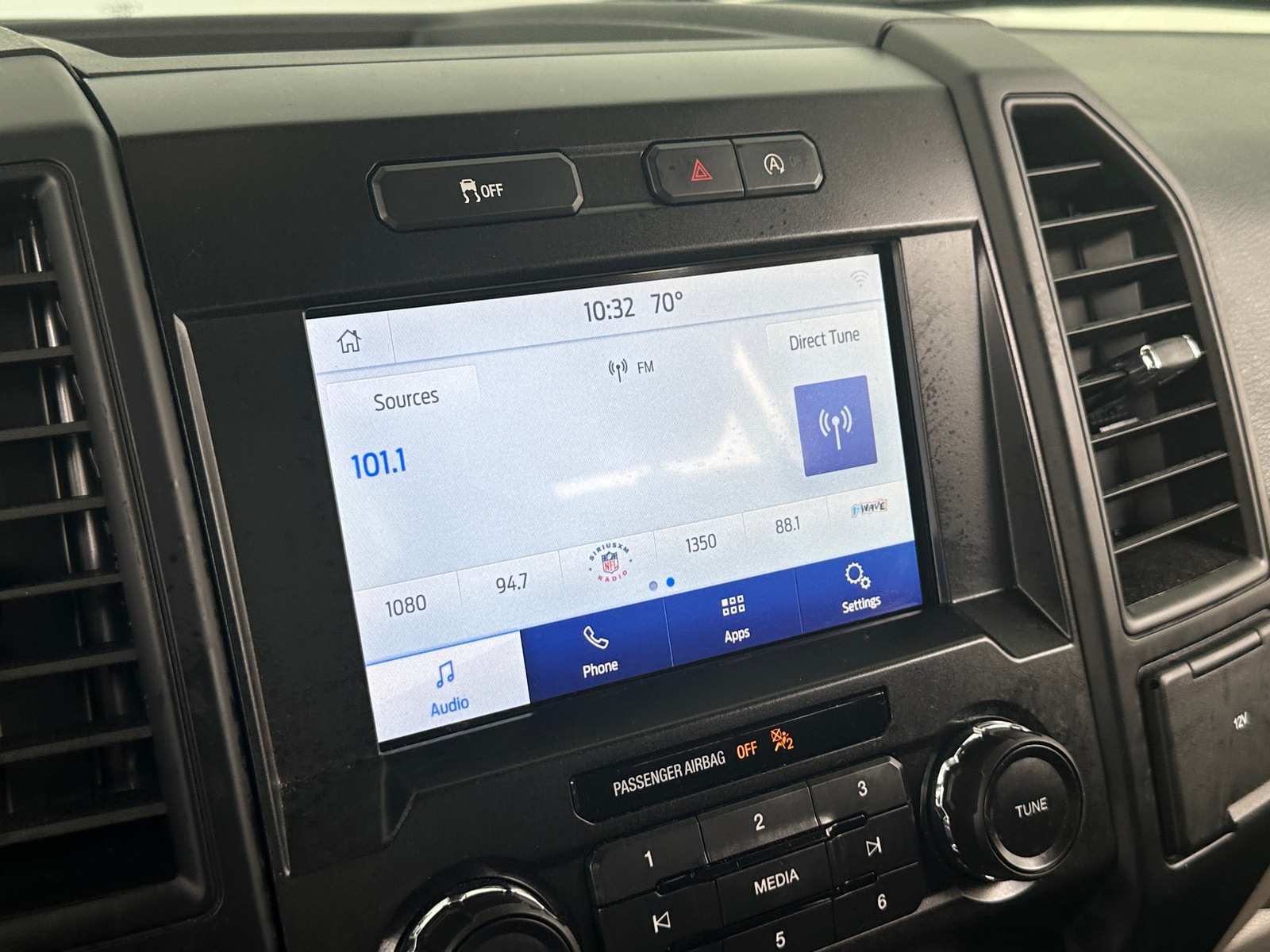 Thumbnail: 2020 Ford Econoline - 4