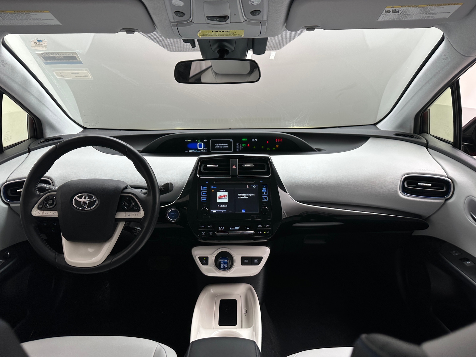 Thumbnail: 2017 Toyota Prius - 3