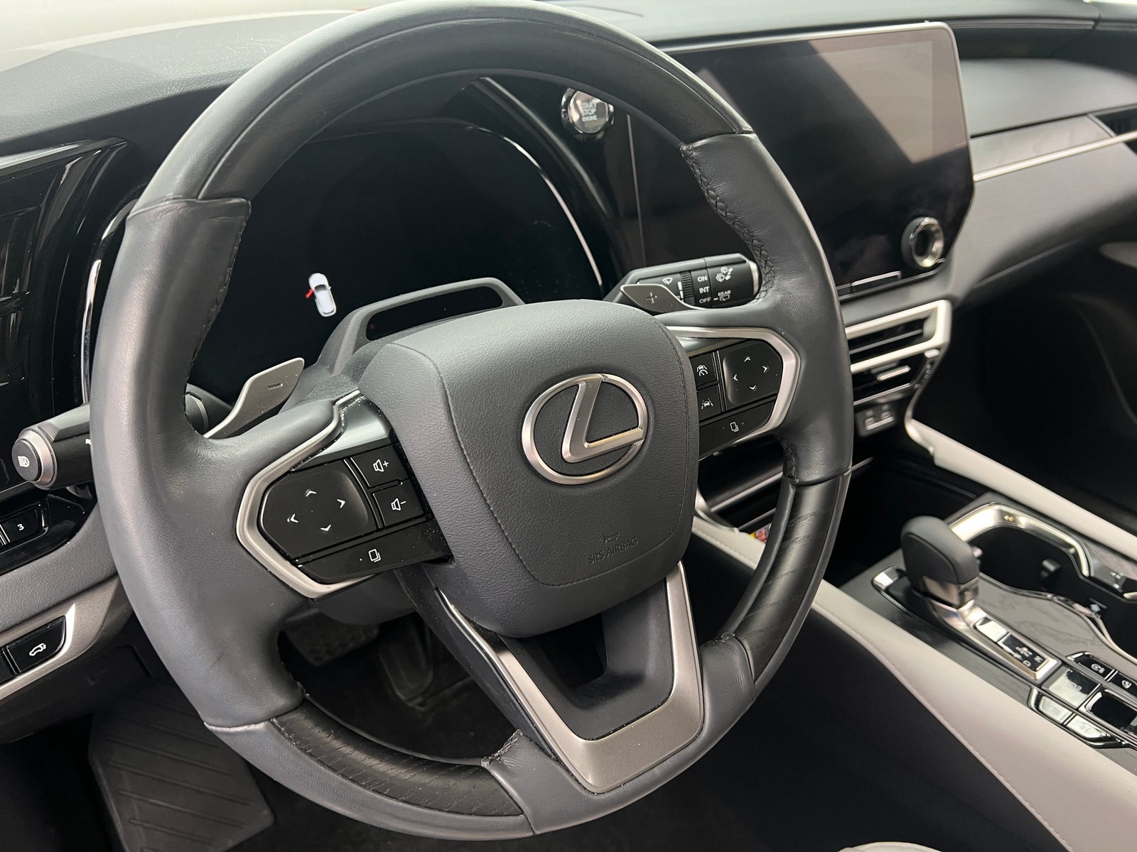 Thumbnail: 2023 Lexus RX - 4