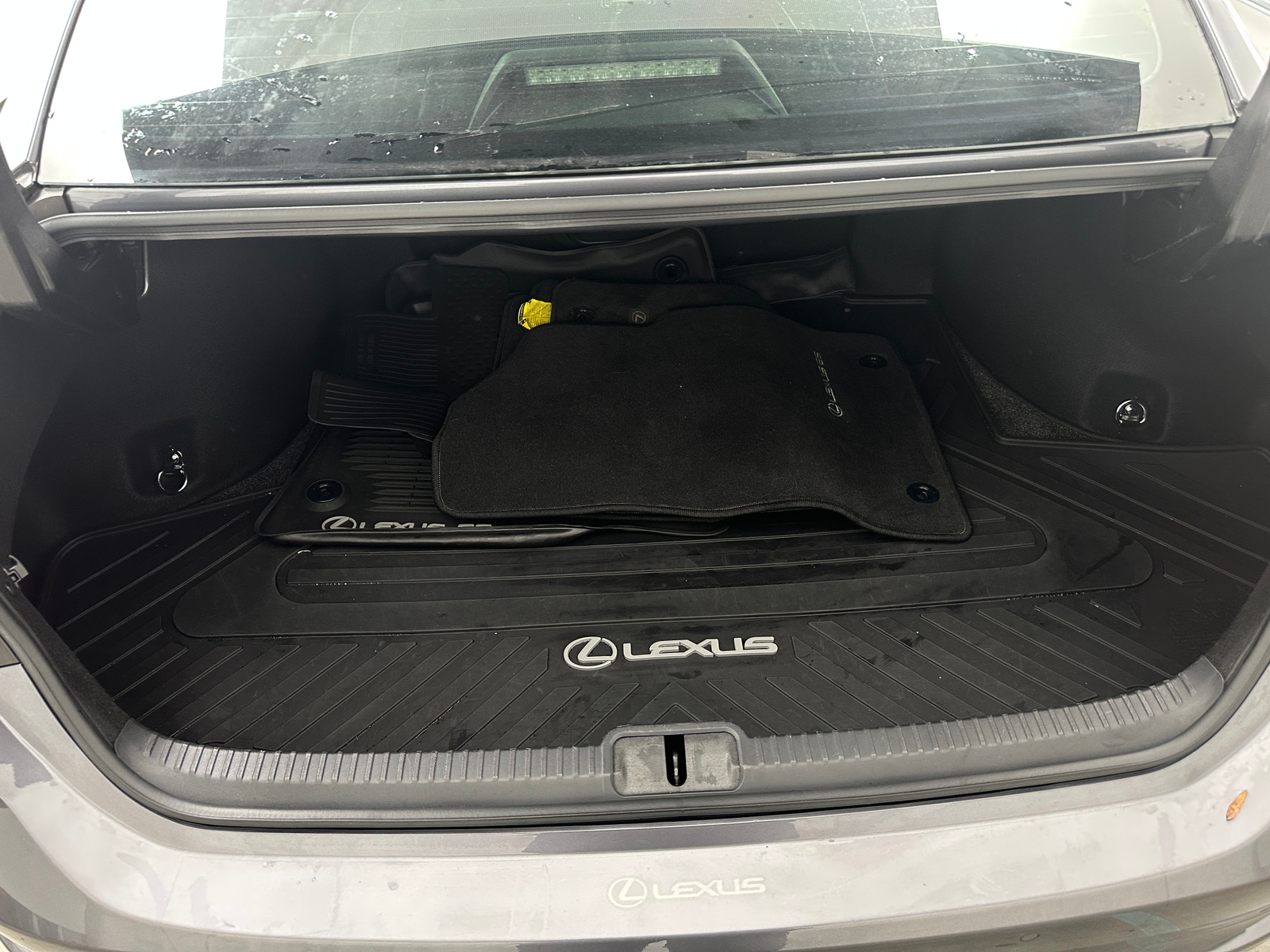 Thumbnail: 2019 Lexus ES - 6