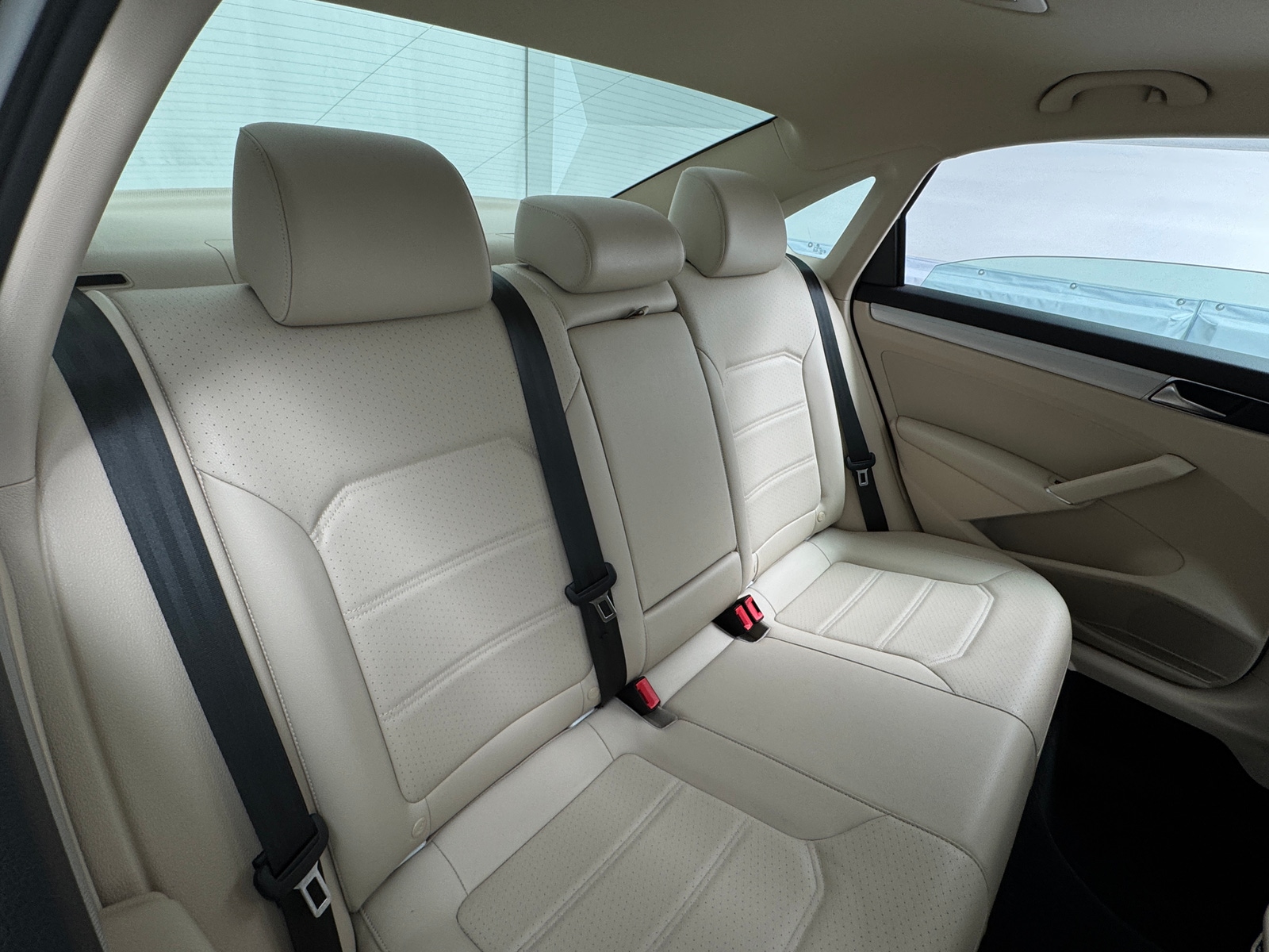 Thumbnail: 2019 Volkswagen Passat - 5