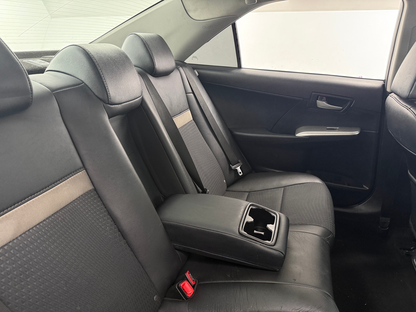 Thumbnail: 2013 Toyota Camry - 6