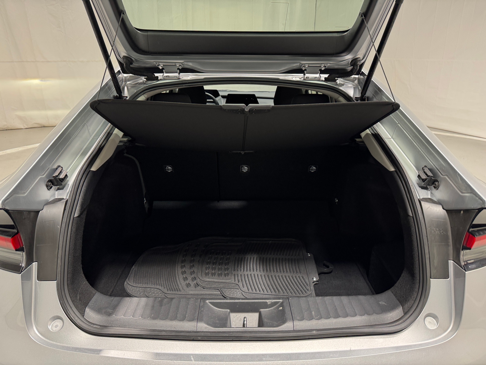 Thumbnail: 2025 Toyota Prius - 7