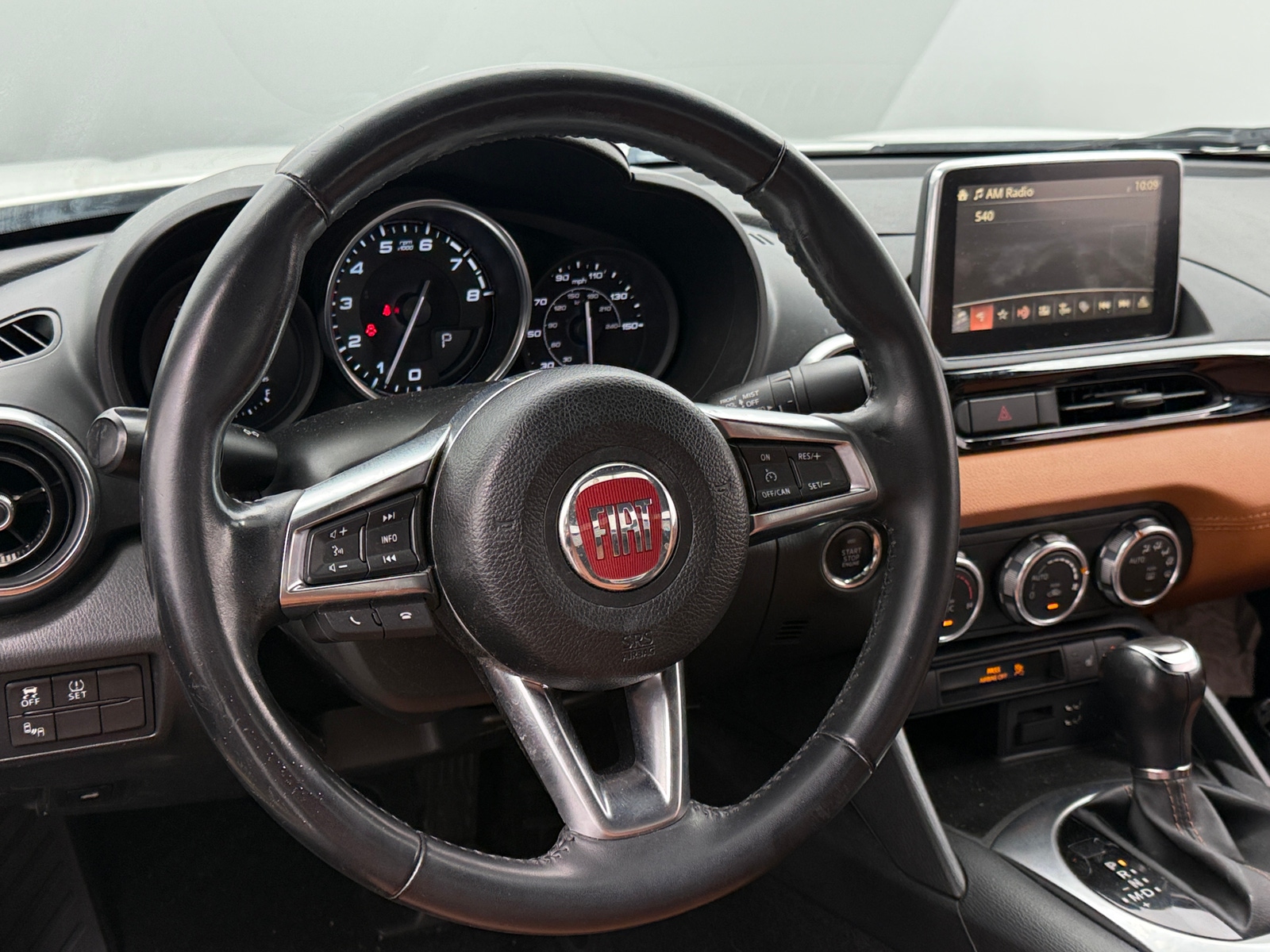 Thumbnail: 2017 Fiat 124 Spider - 3