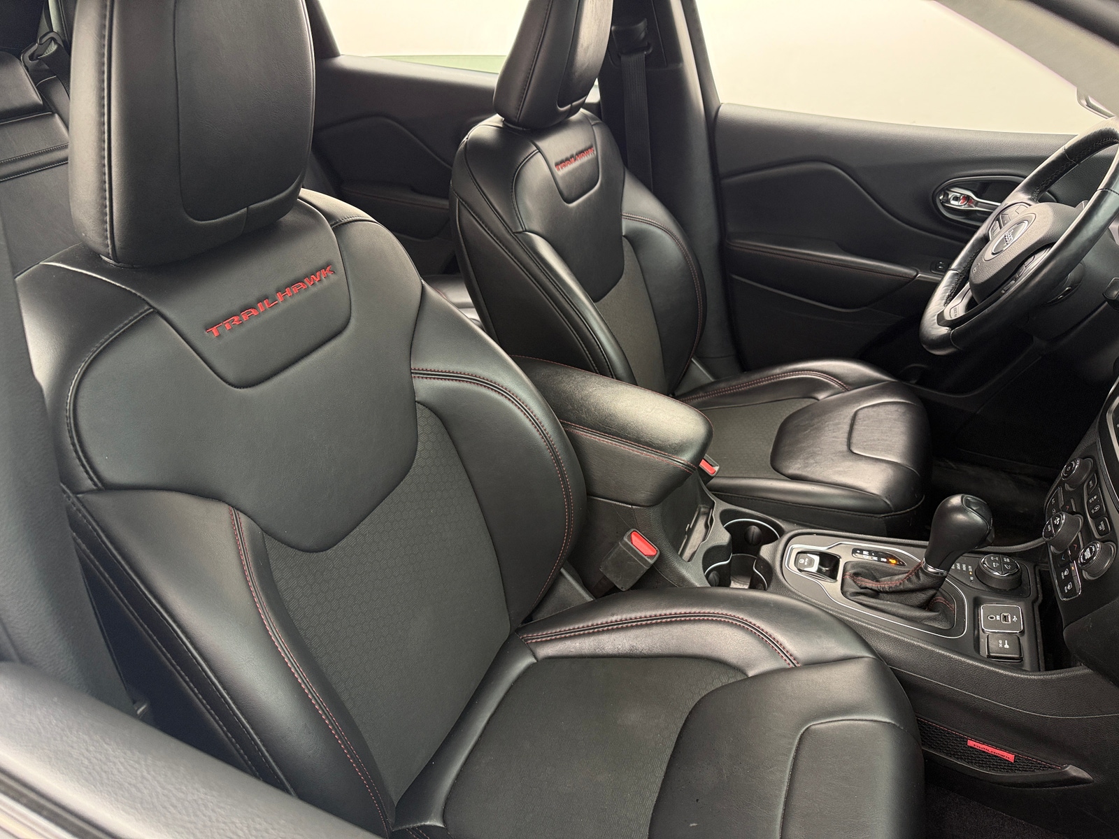 Thumbnail: 2019 Jeep Cherokee - 2