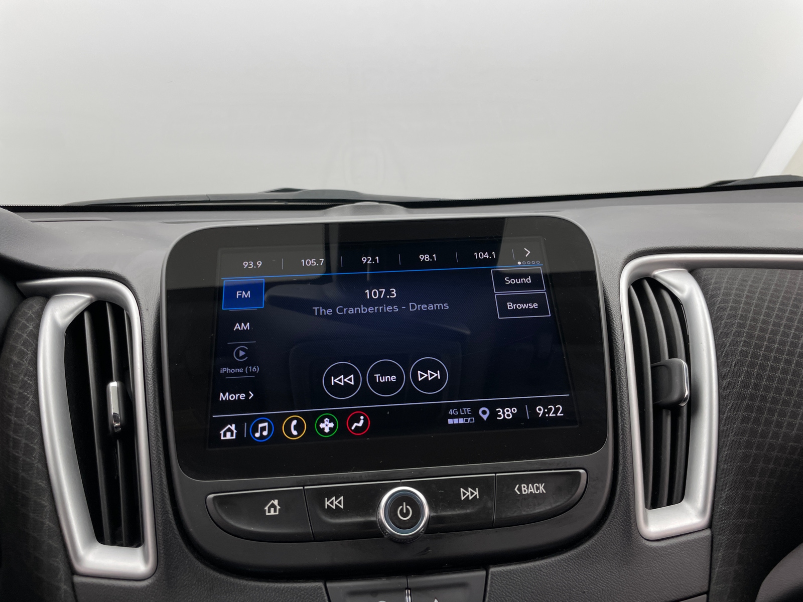 Thumbnail: 2024 Chevrolet Malibu - 4