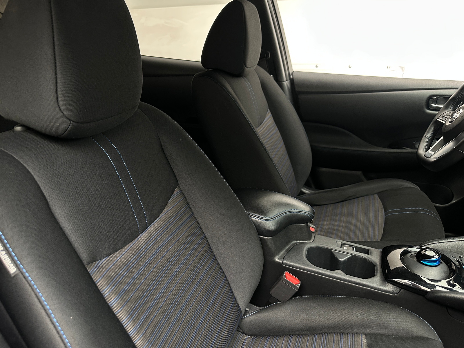 Thumbnail: 2020 Nissan Leaf - 2